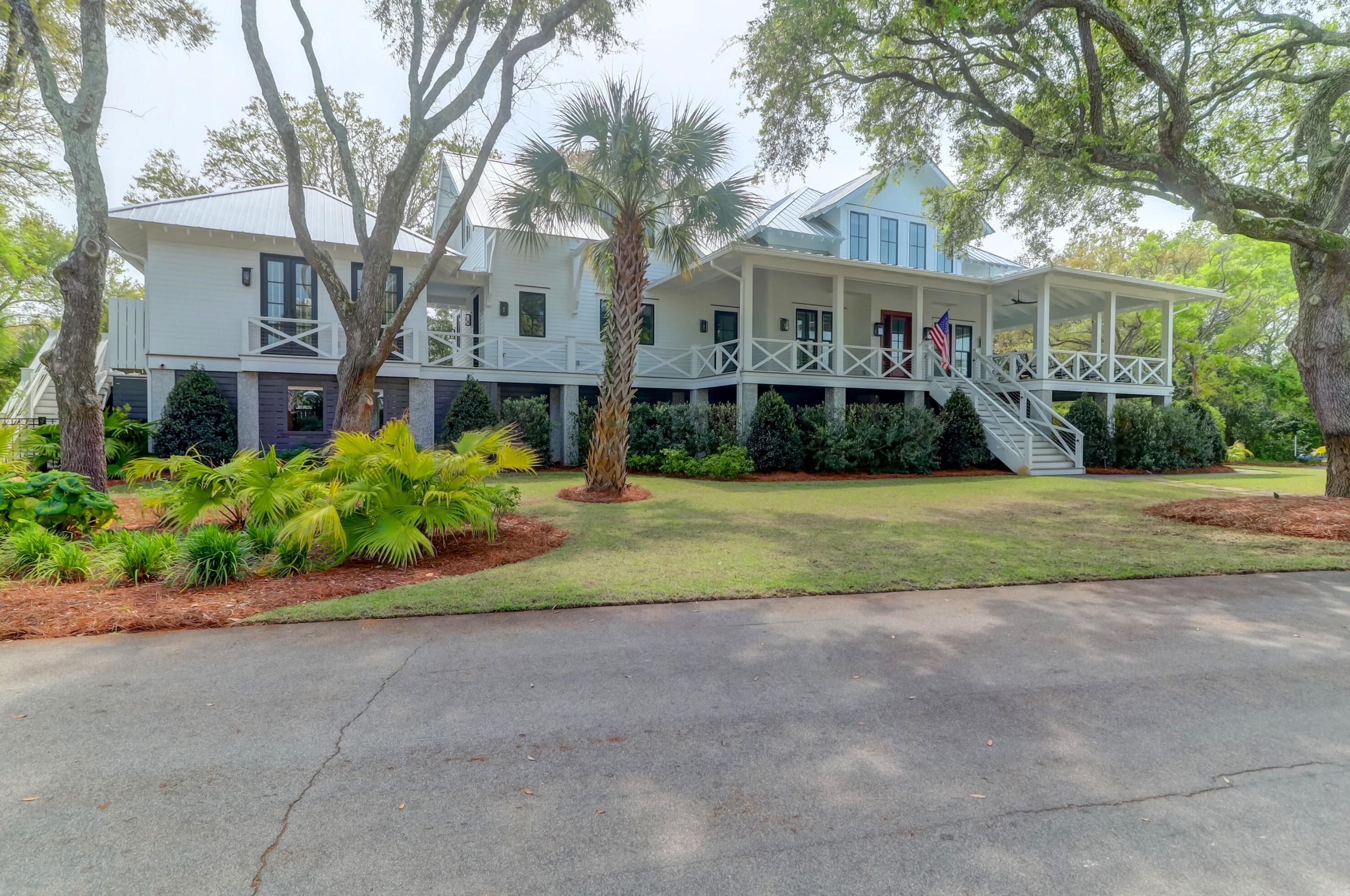1501 Thompson Ave, Sullivans Island, SC 29482