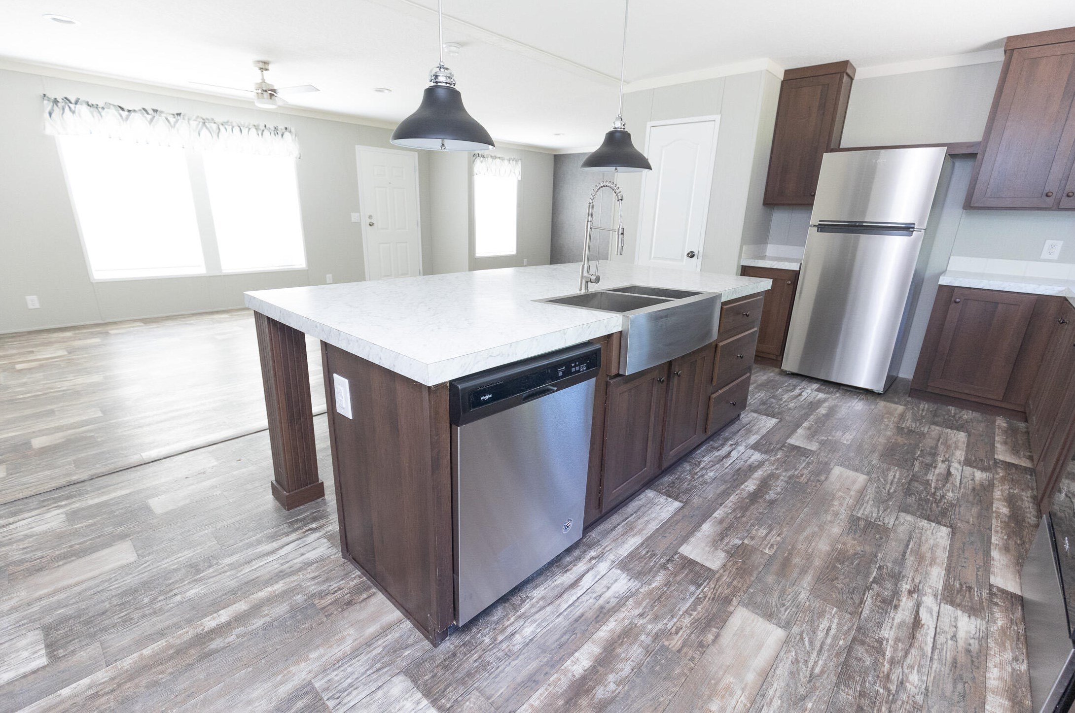 322 Dingle Ln, Alvin, SC 29479