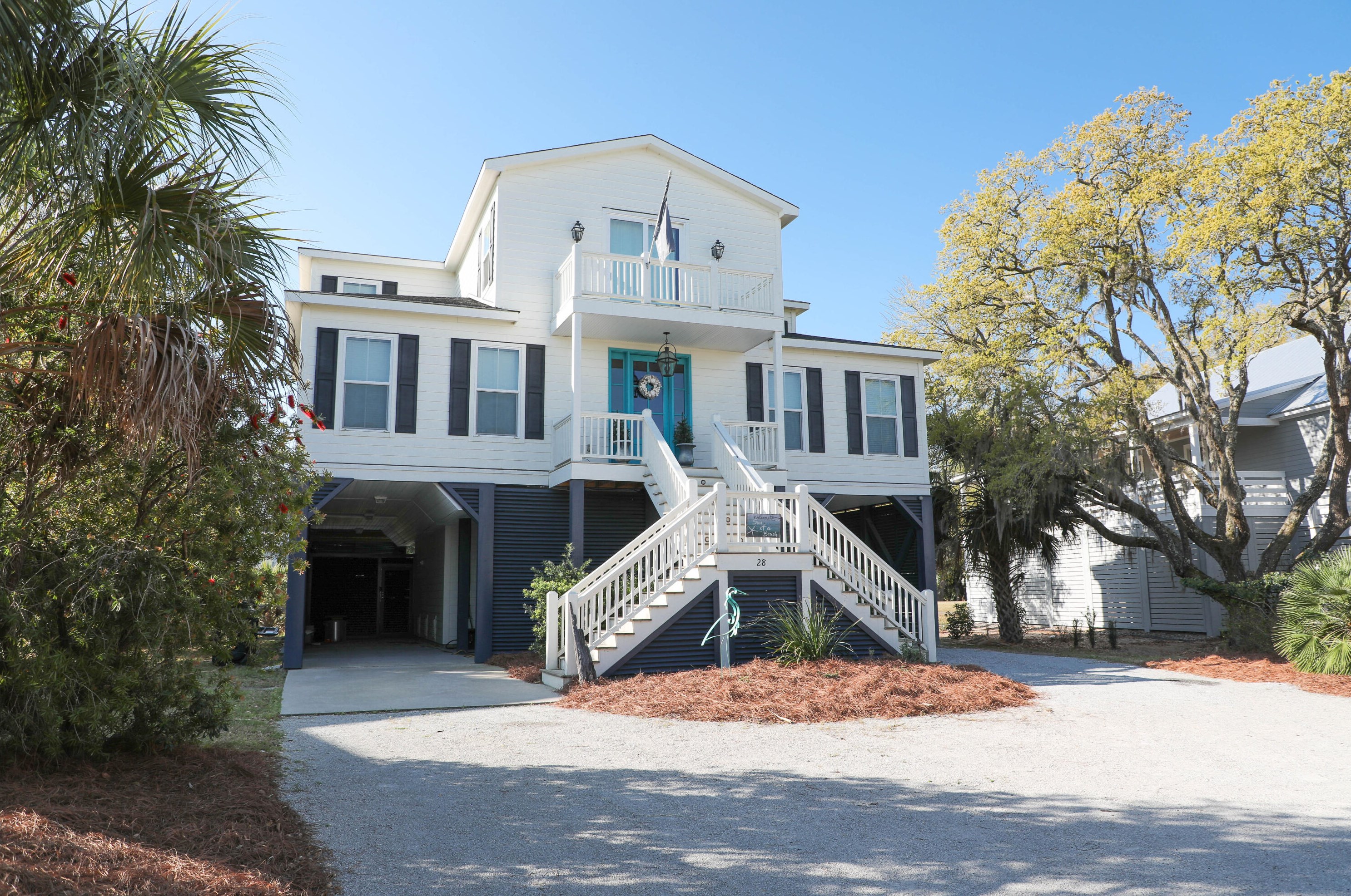 28 Battery Park Rd, Edisto, SC 29438