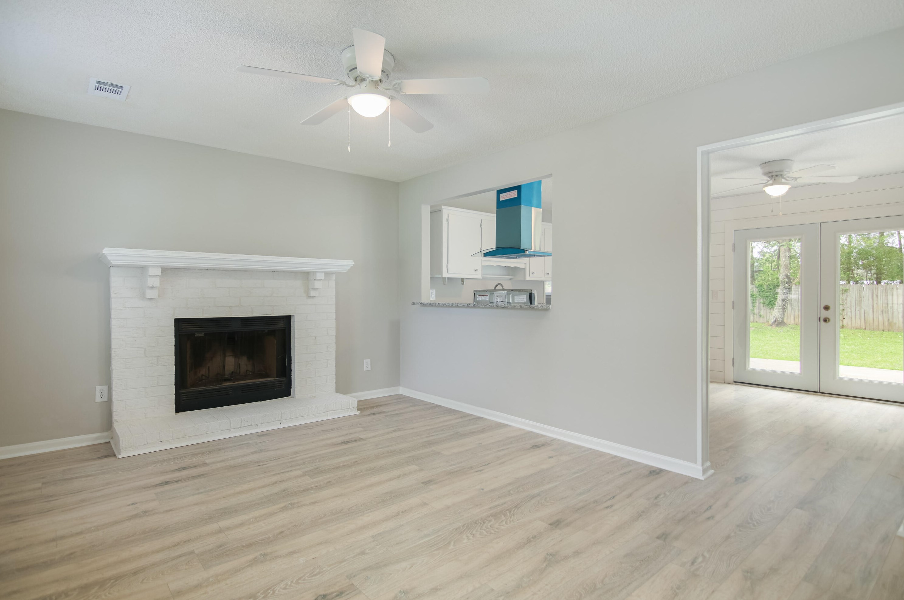 136 William St, Summerville, SC 29483-1869