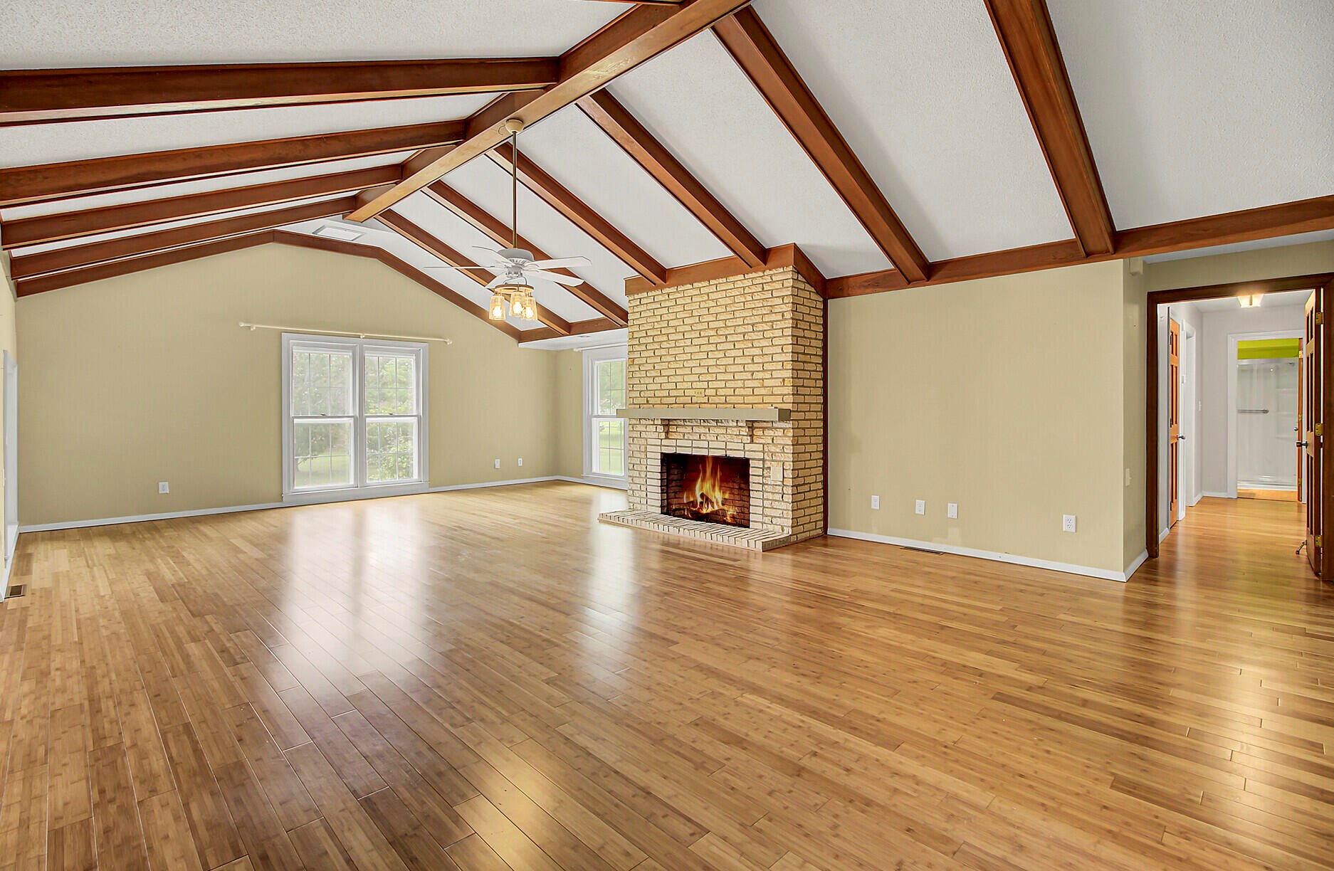 105 Vanish Dr, Moncks Corner, SC 29461