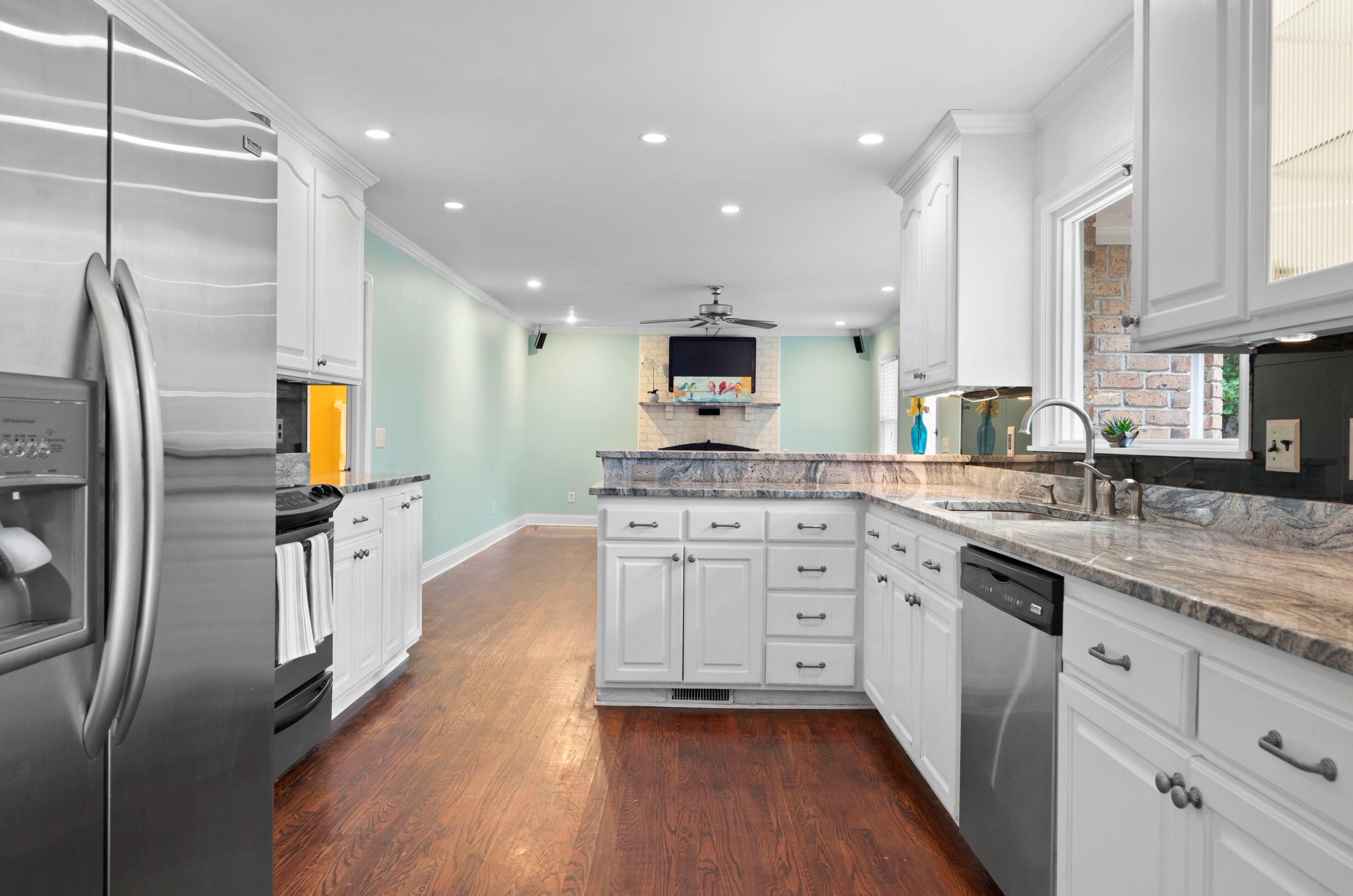 219 Nantucket Dr, Summerville, SC 29485-8316
