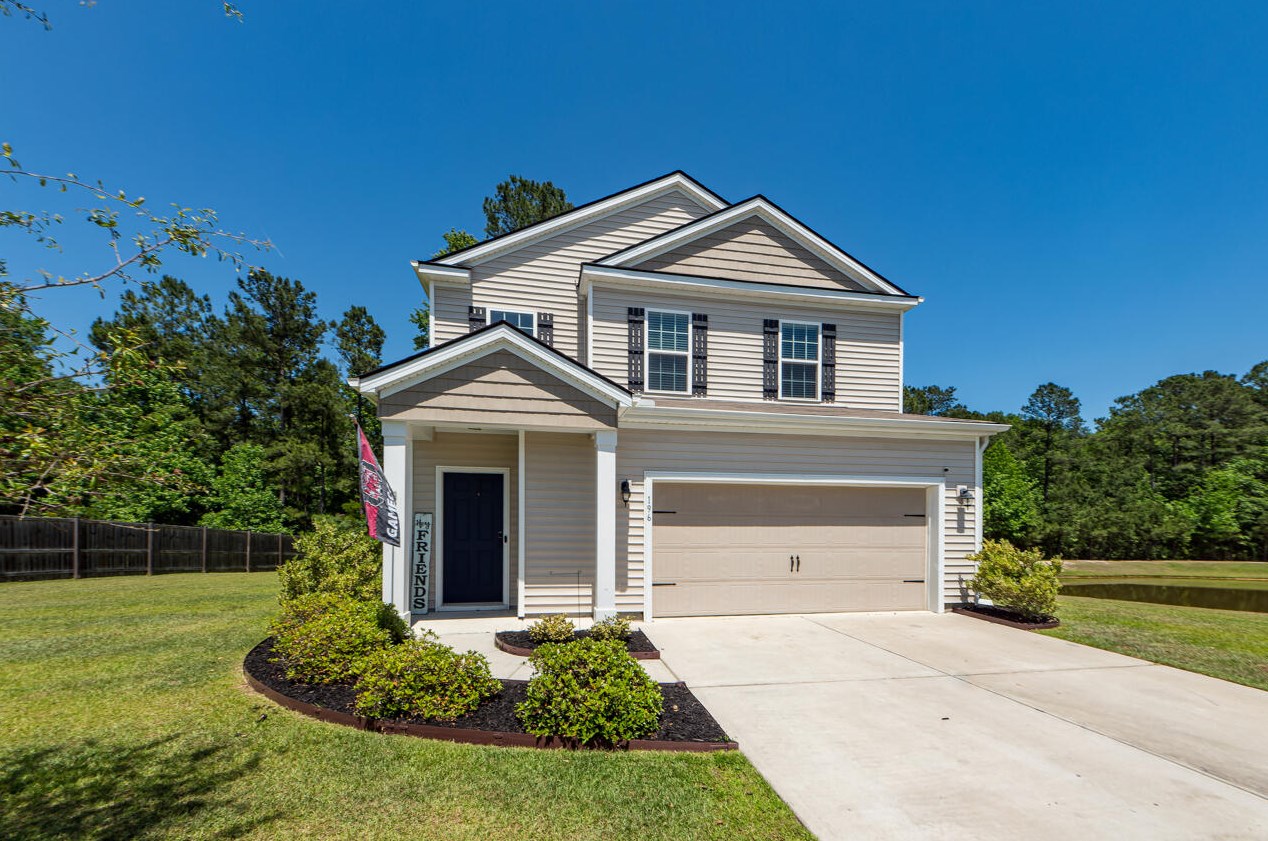 196 Cypress Forest Dr, Moncks Corner, SC 29461-8441