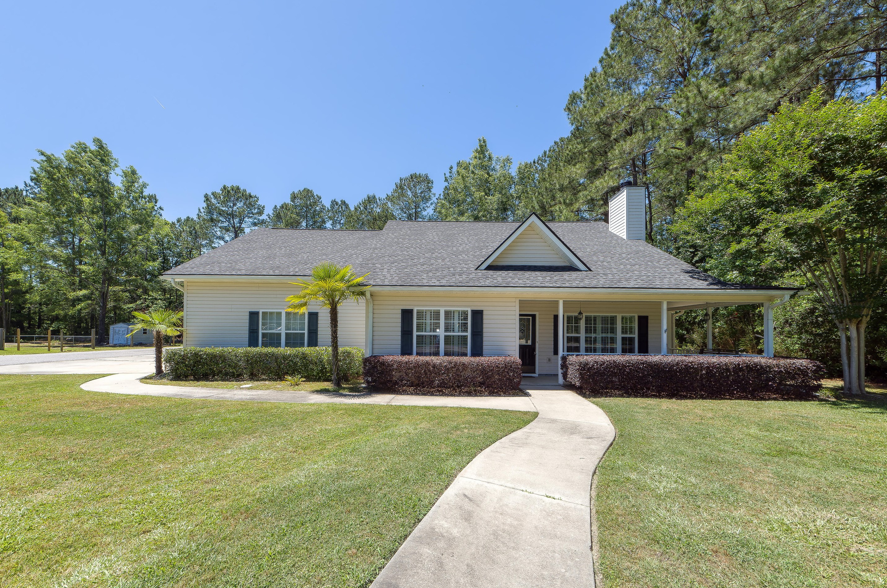 1601 British Dr, Moncks Corner, SC 29461-7133