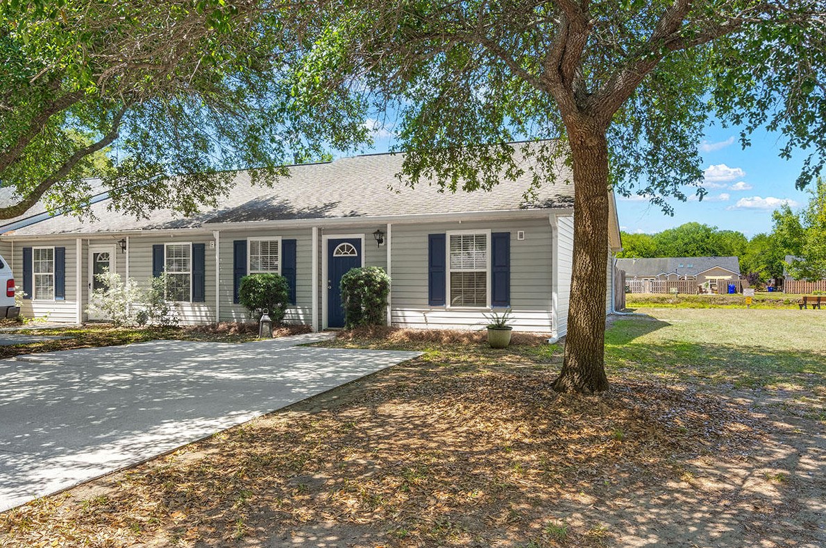 1276 Apex Ln, Charleston, SC 29412-8639