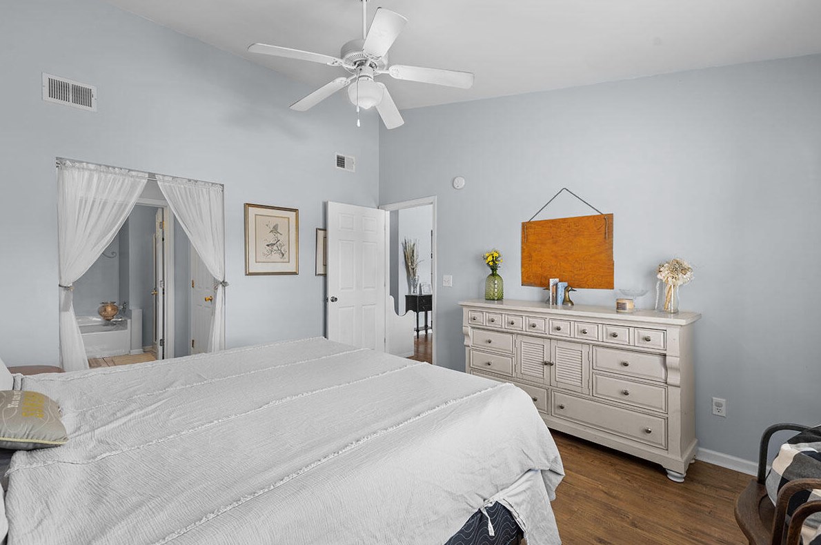 1276 Apex Ln, Charleston SC 29412-8639 exterior