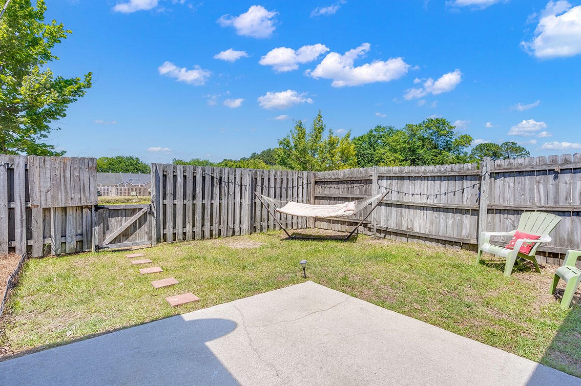 1276 Apex Ln, Charleston SC 29412-8639 exterior