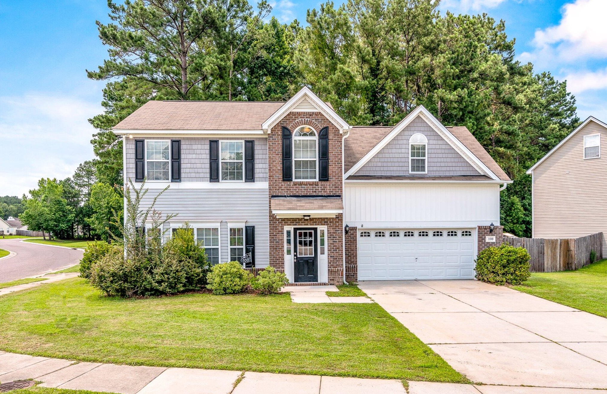 100 Hidden Forest Ct, Moncks Corner, SC 29461