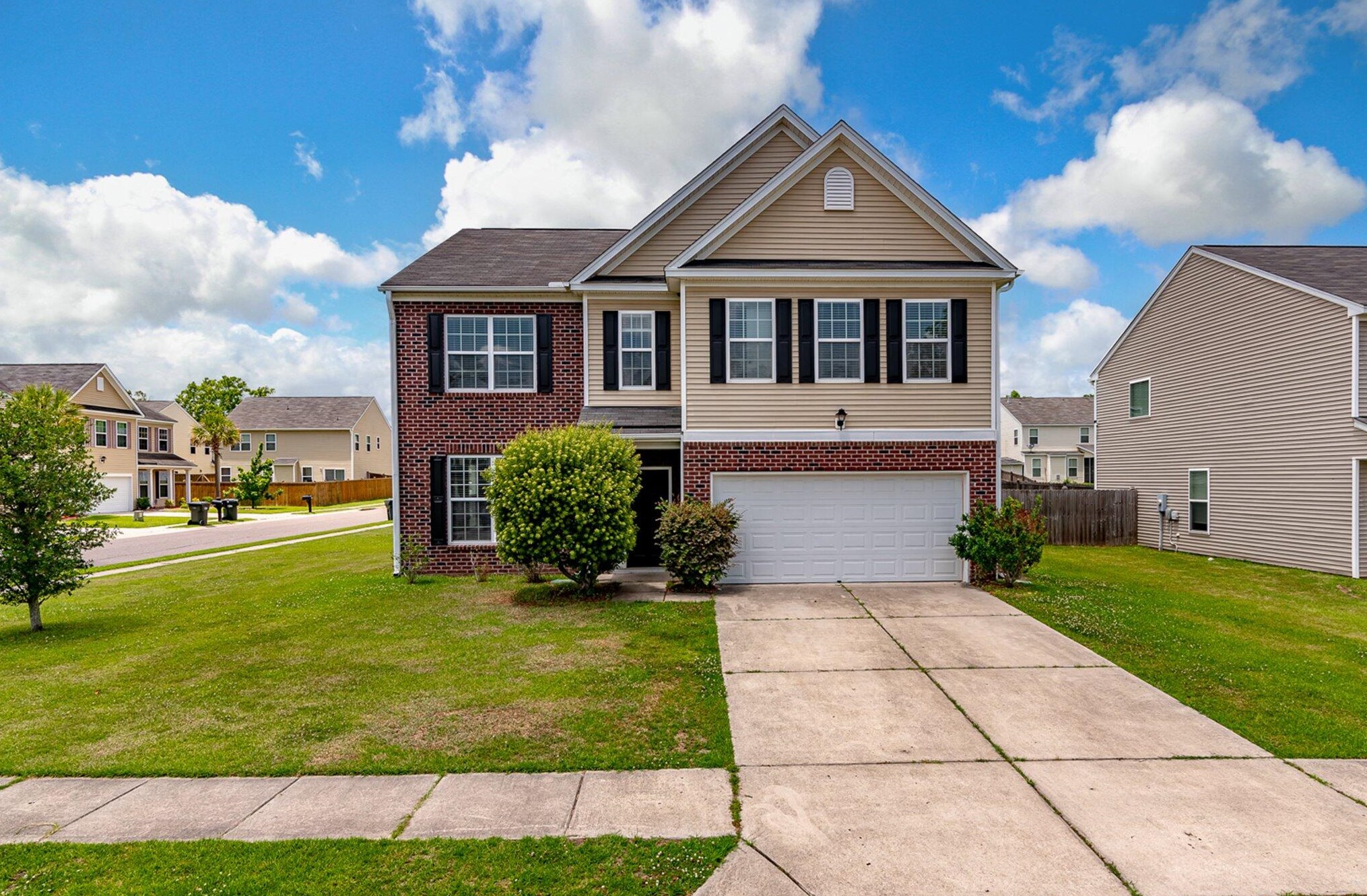 245 Donatella Dr, Charleston, SC 29445-3667