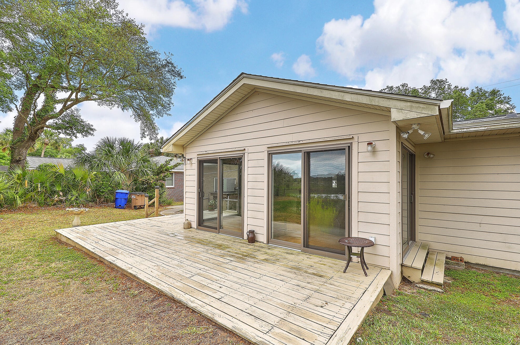 1632 Oak Island Dr, Charleston SC 29412-9519 exterior