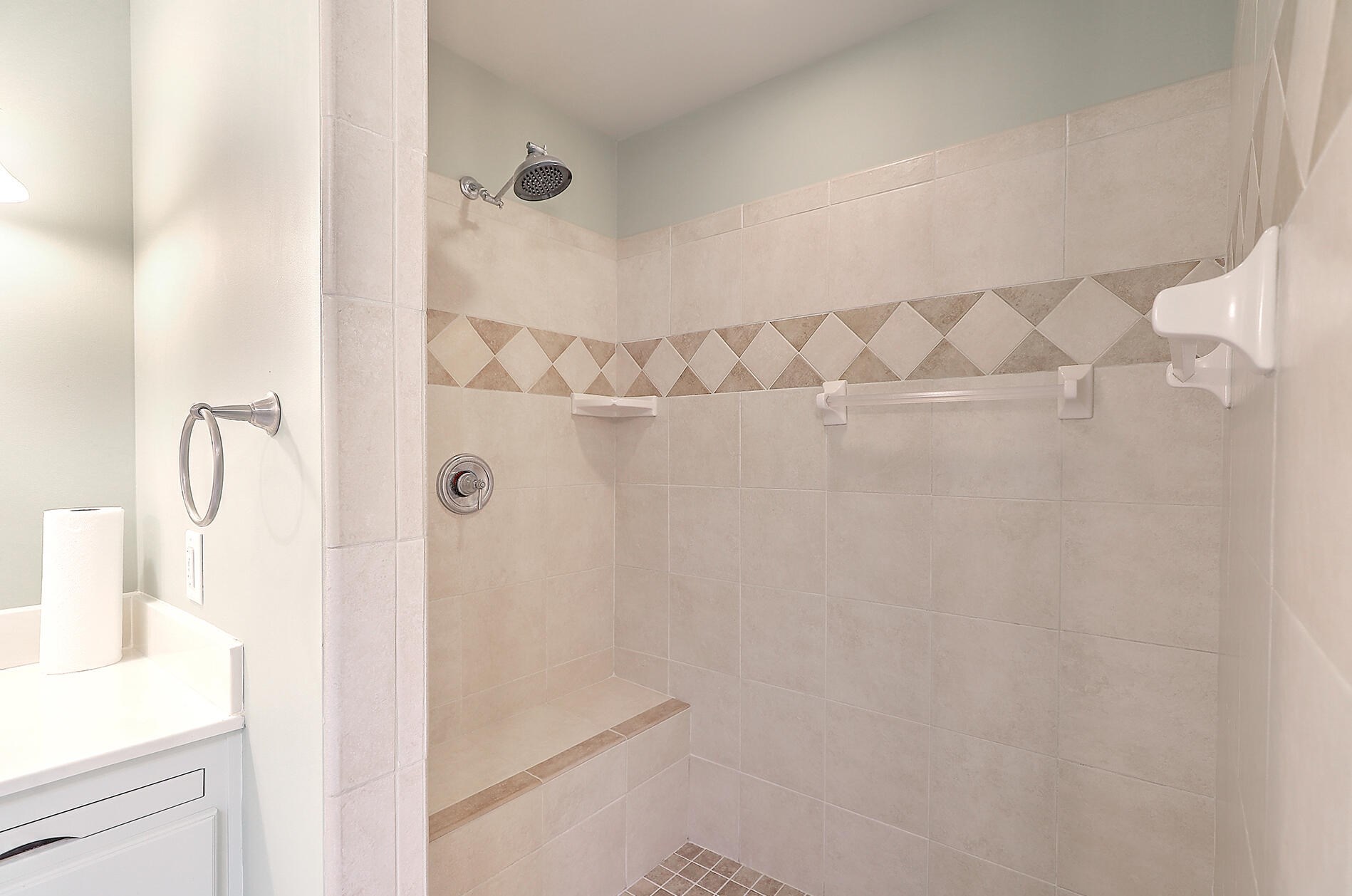 1632 Oak Island Dr, Charleston SC 29412-9519 exterior