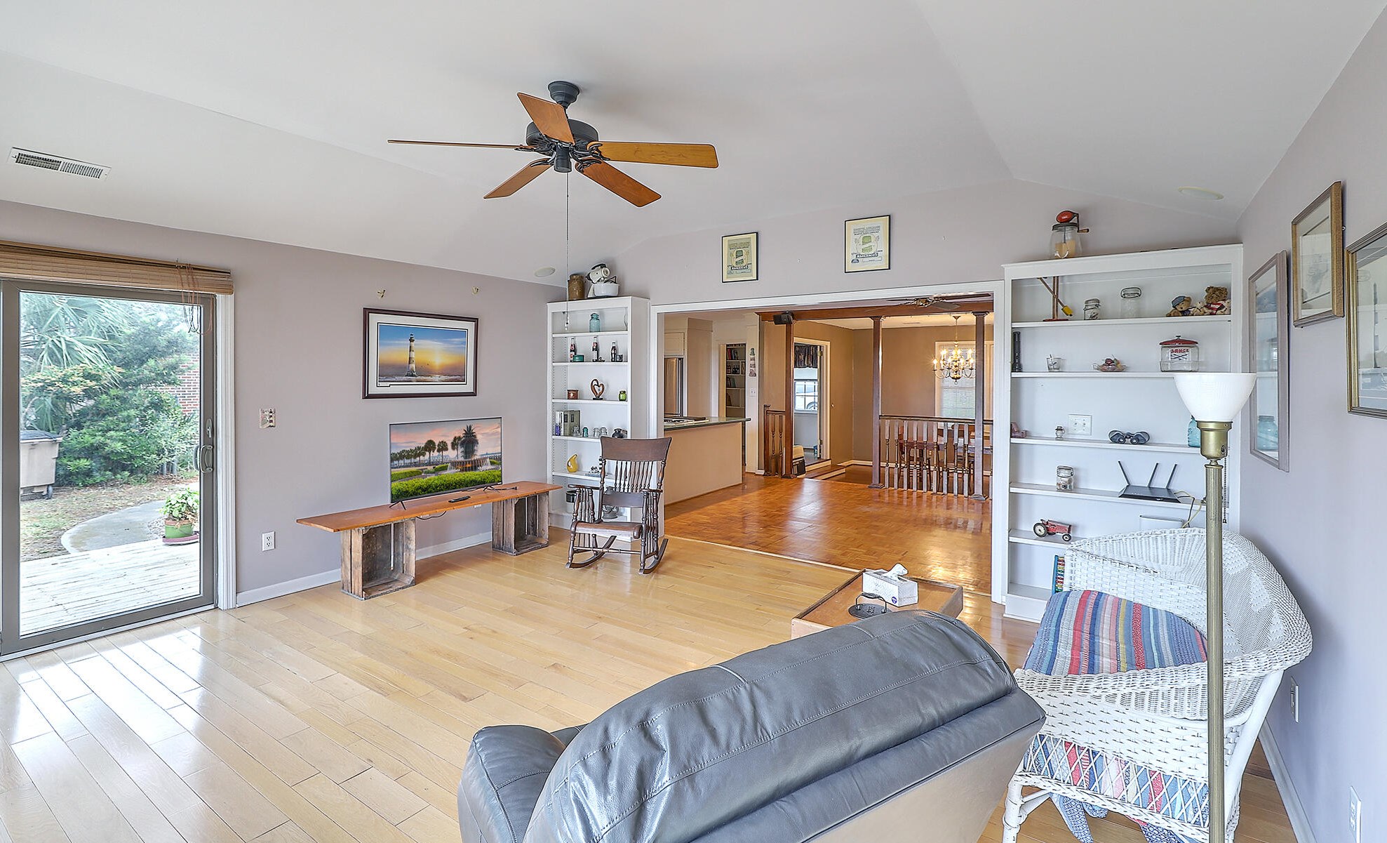 1632 Oak Island Dr, Charleston SC 29412-9519 exterior