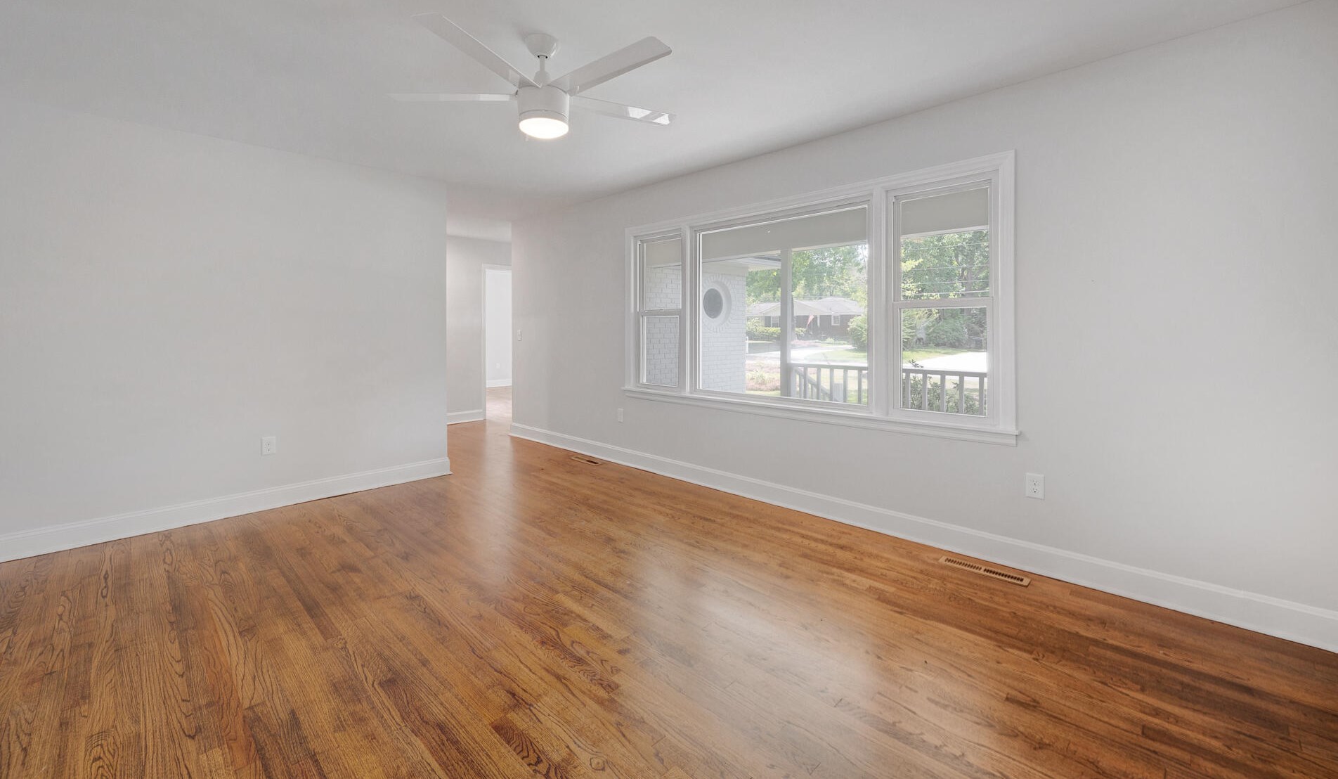 307 Ashley Dr, Summerville SC  29485-5705 exterior