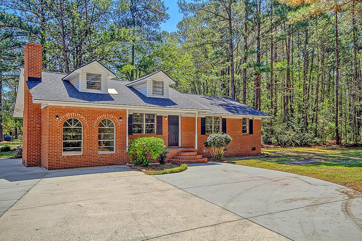1701 Rivers St, Walterboro, SC 29488-5348