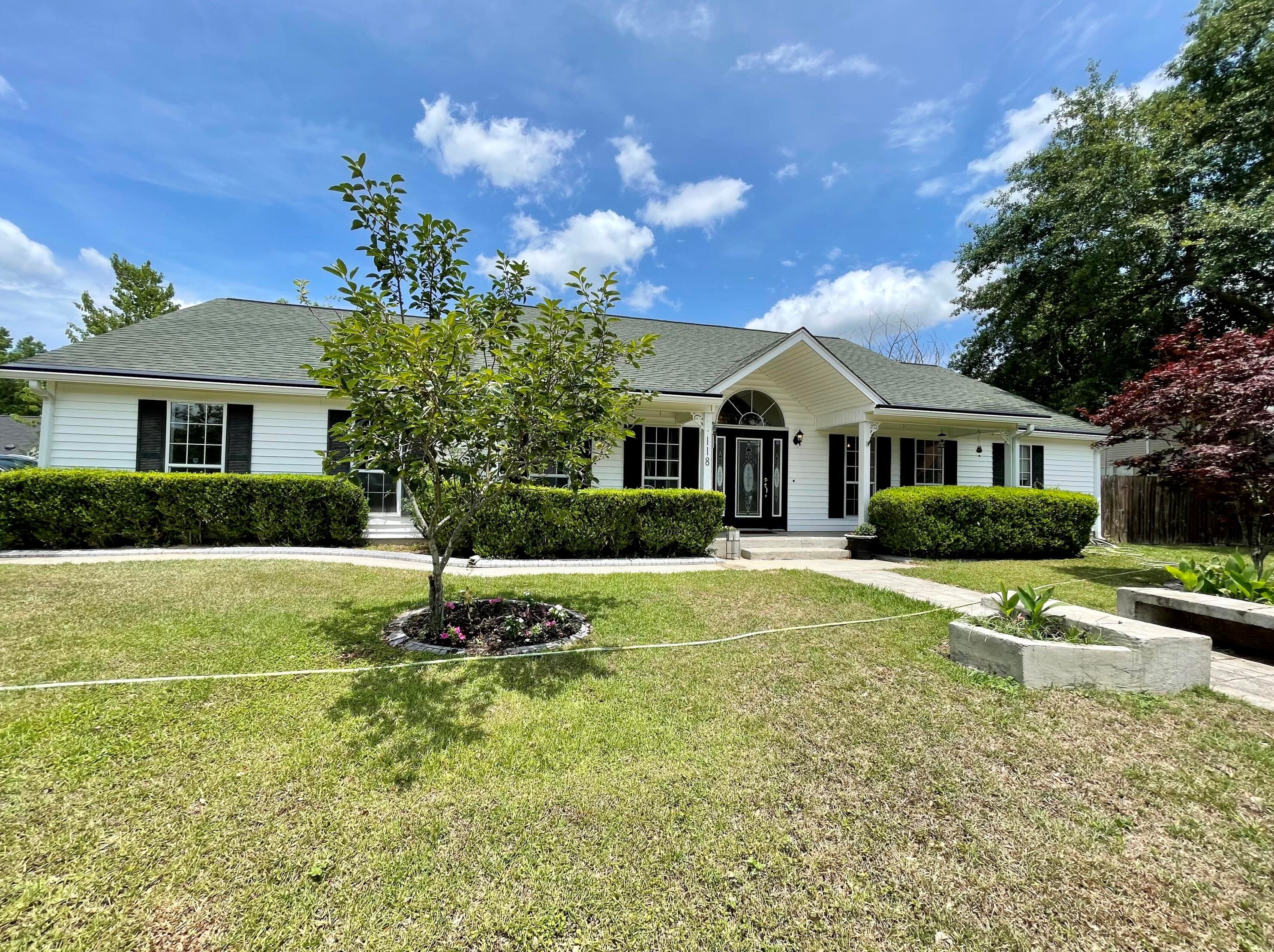 118 Woodstork Dr, Charleston, SC 29445-4030