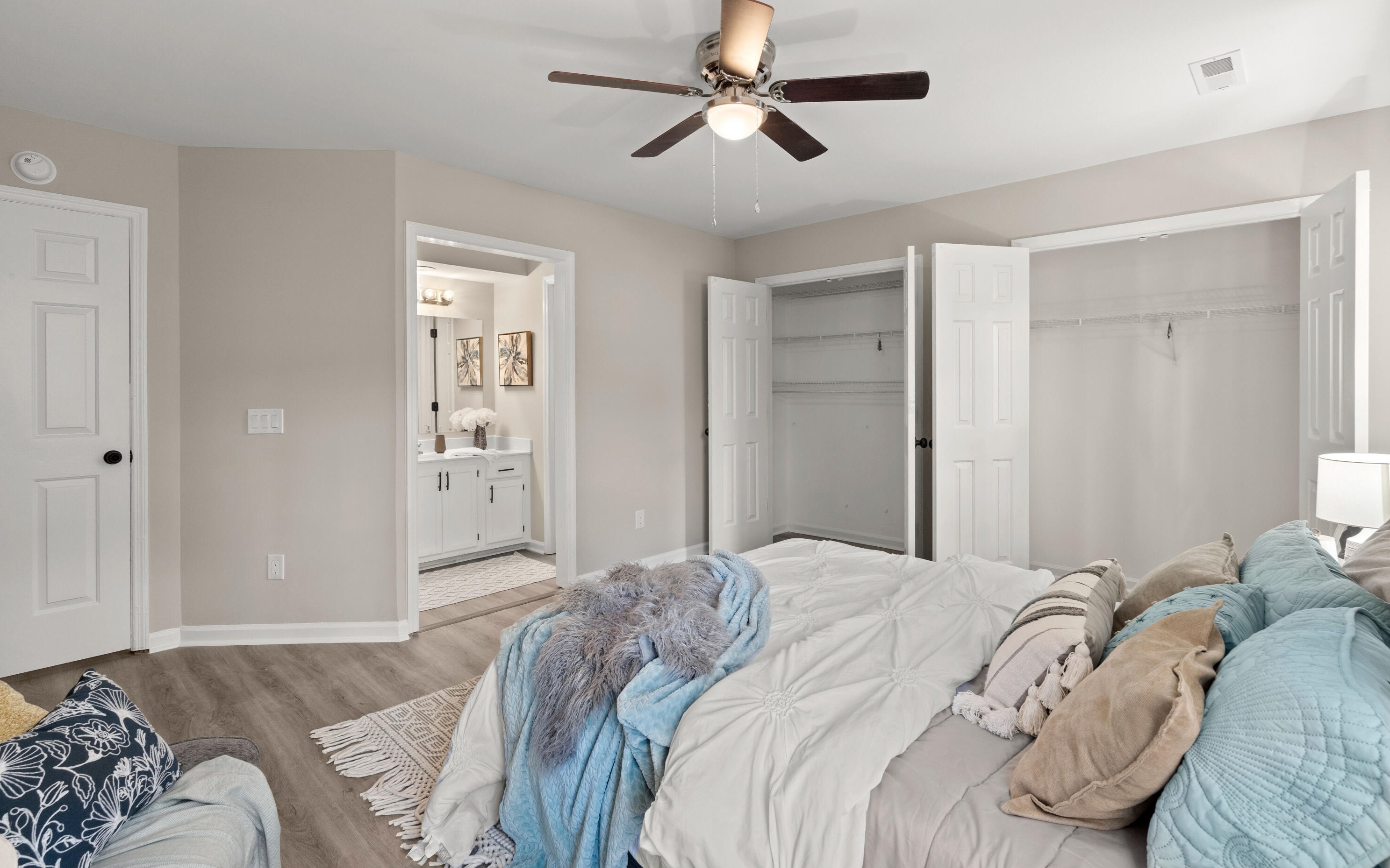 111 Lowndes Rd, Charleston SC  29445-7027 exterior