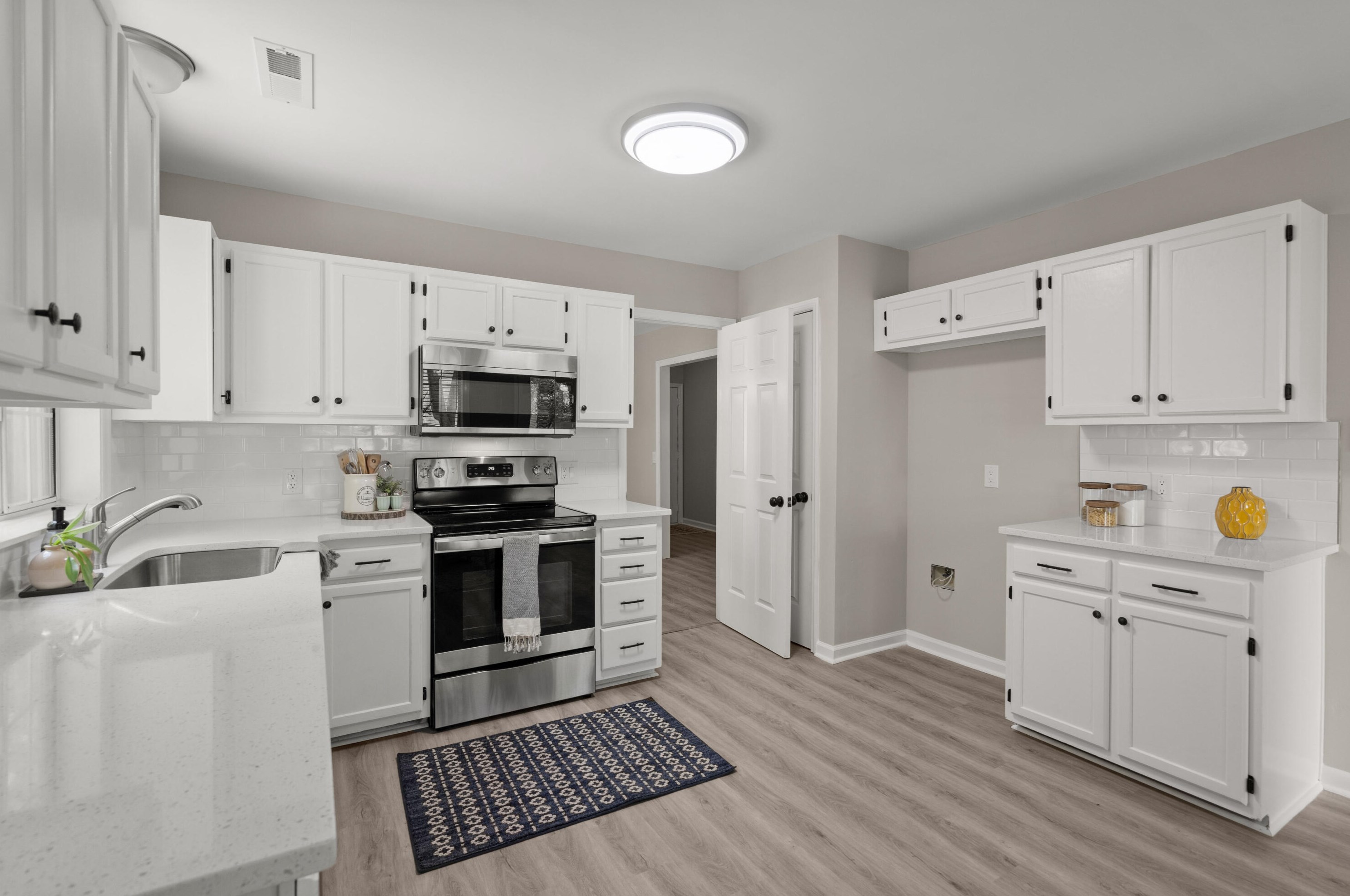 111 Lowndes Rd, Charleston SC  29445-7027 exterior