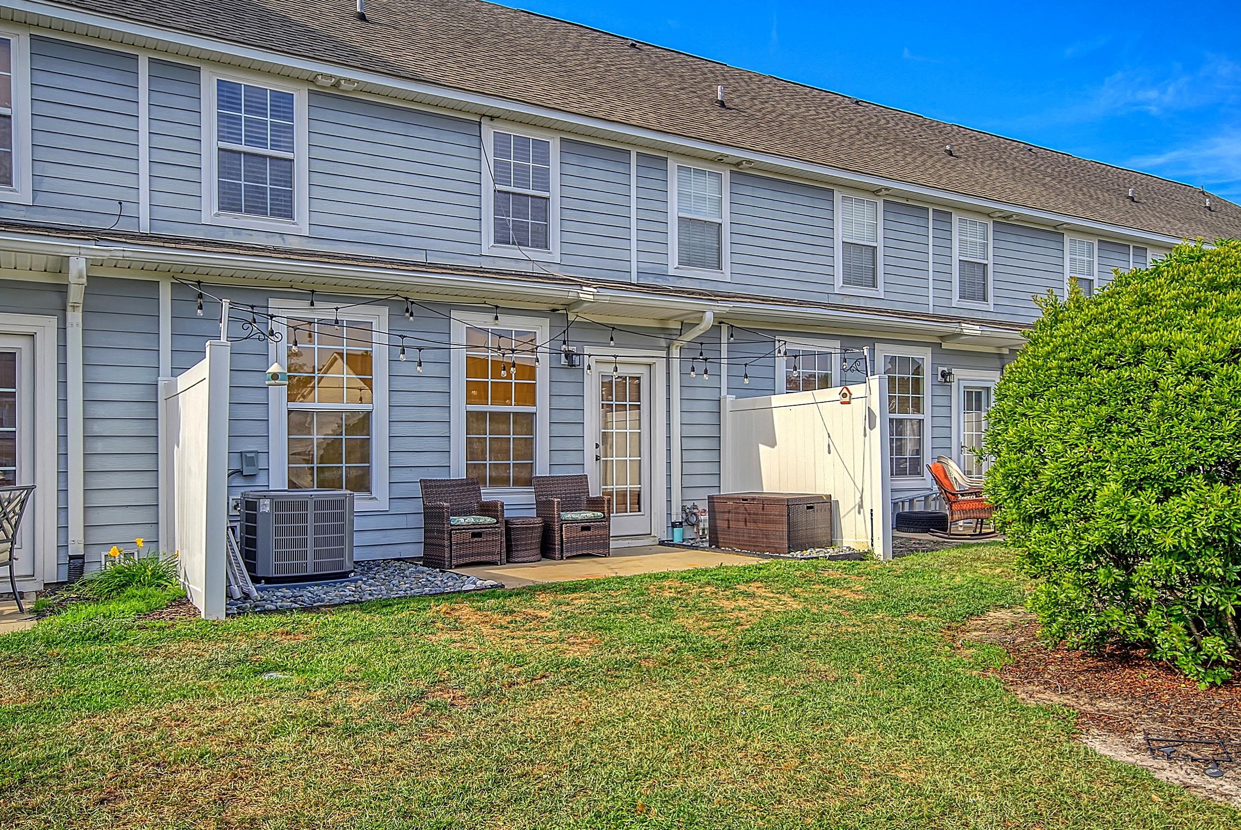 210 Hemingway Cir, Summerville SC  29483-8055 exterior