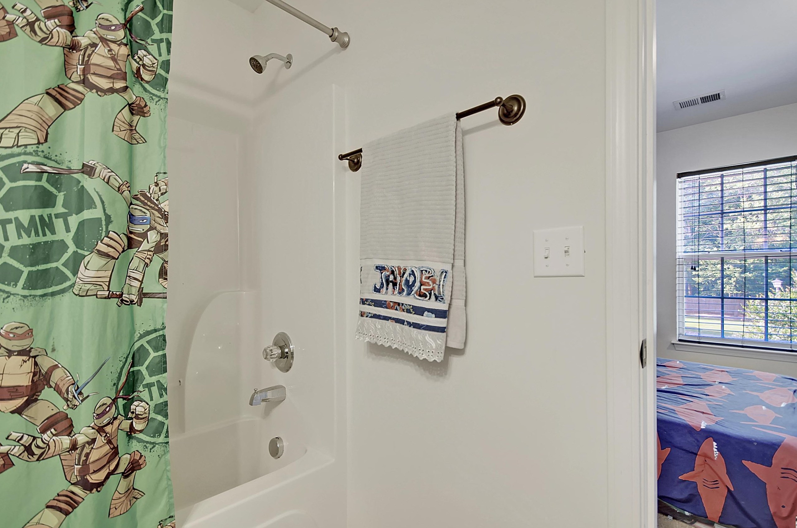 210 Hemingway Cir, Summerville SC  29483-8055 exterior