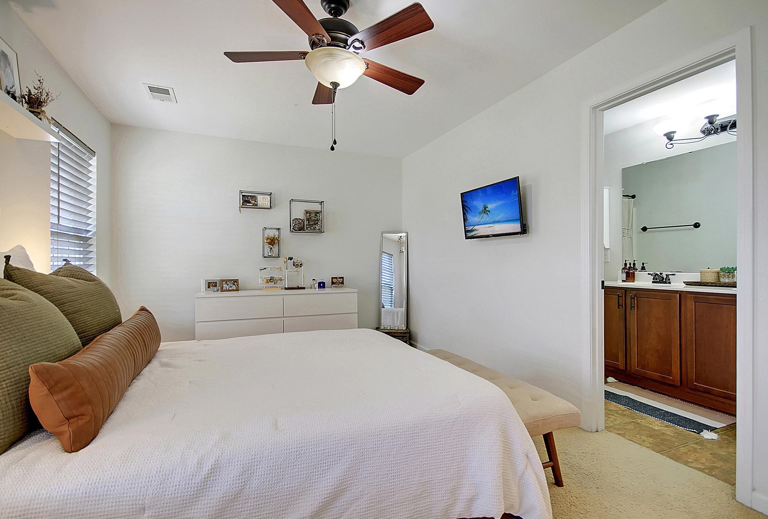 210 Hemingway Cir, Summerville SC  29483-8055 exterior