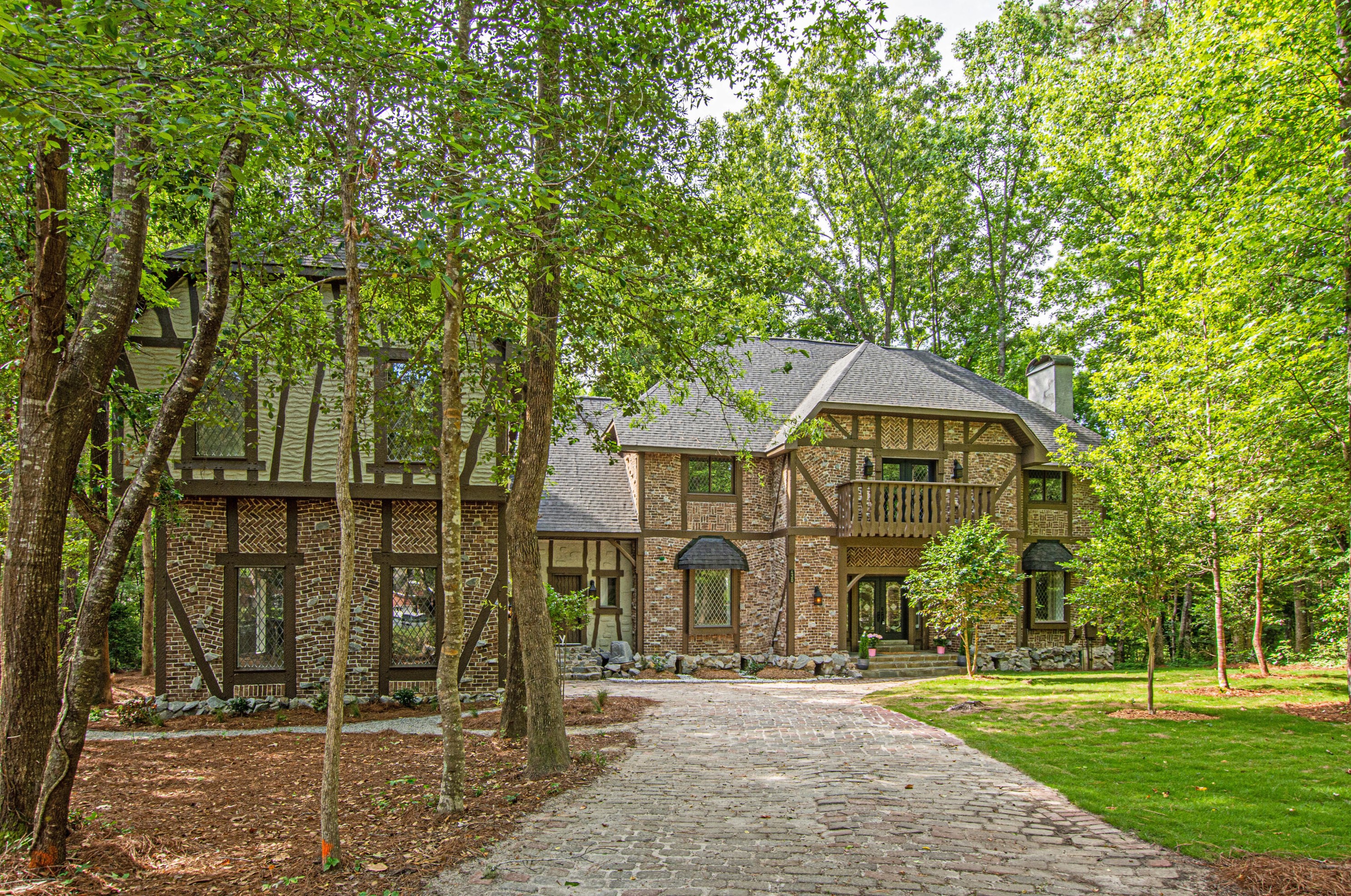 430 Barfield Dr, Summerville, SC 29485