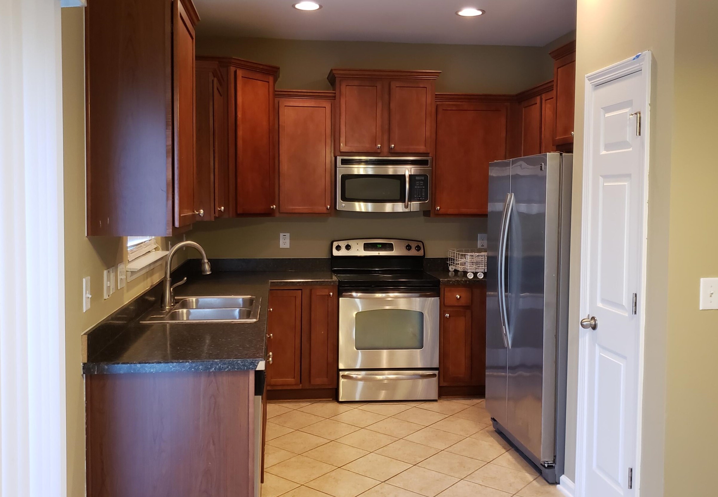 2607 Spivey Ct, Charleston SC  29406-6608 exterior
