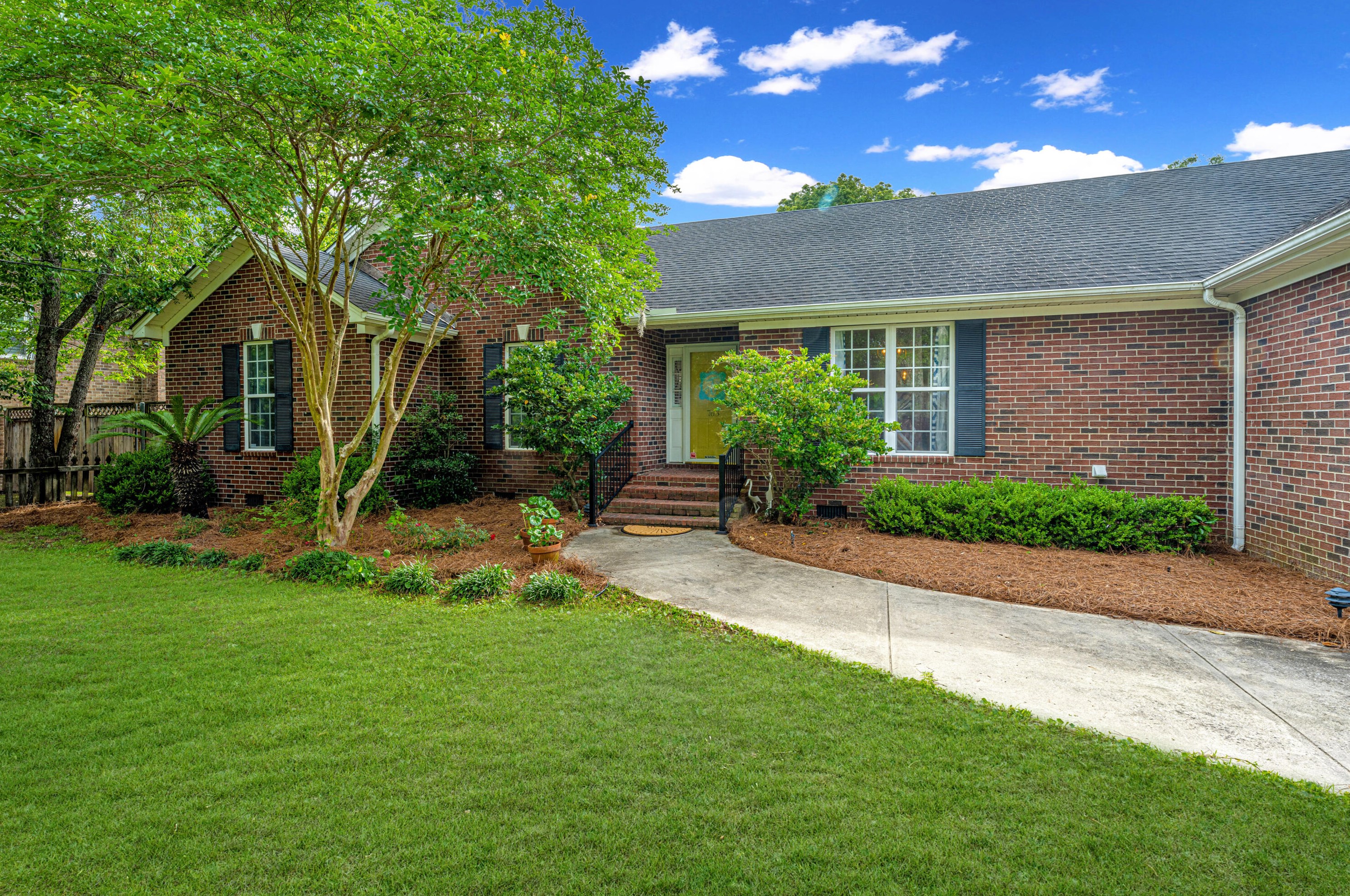 768 Brown Dr, Charleston, SC 29412-4505