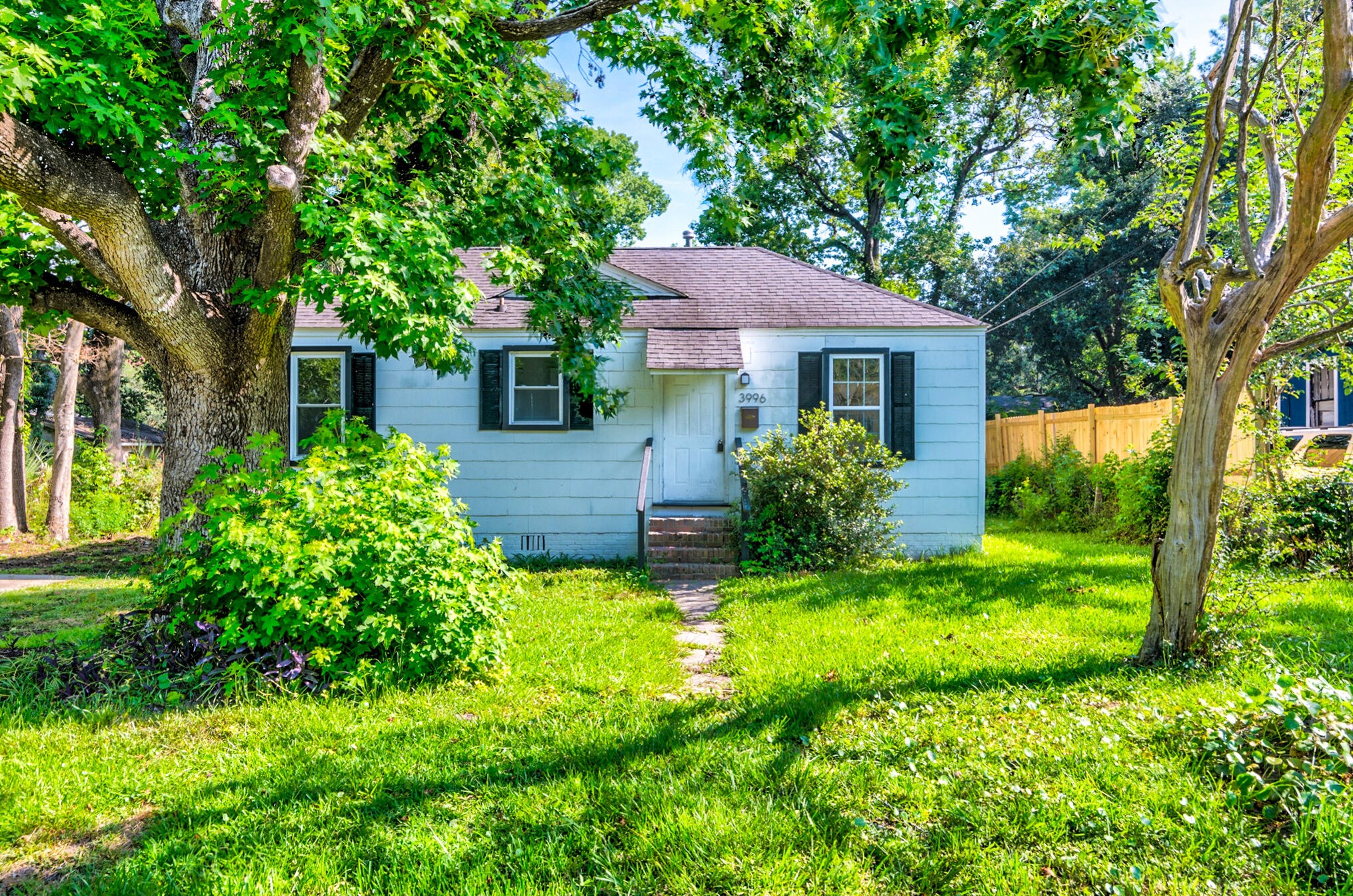 3996 Niagara St, Charleston SC  29405-8626 exterior