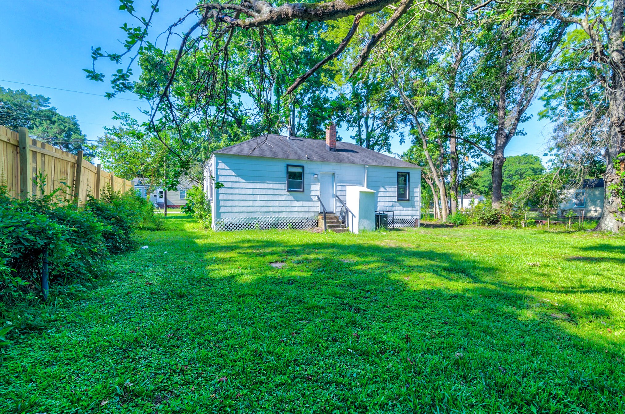 3996 Niagara St, Charleston SC  29405-8626 exterior