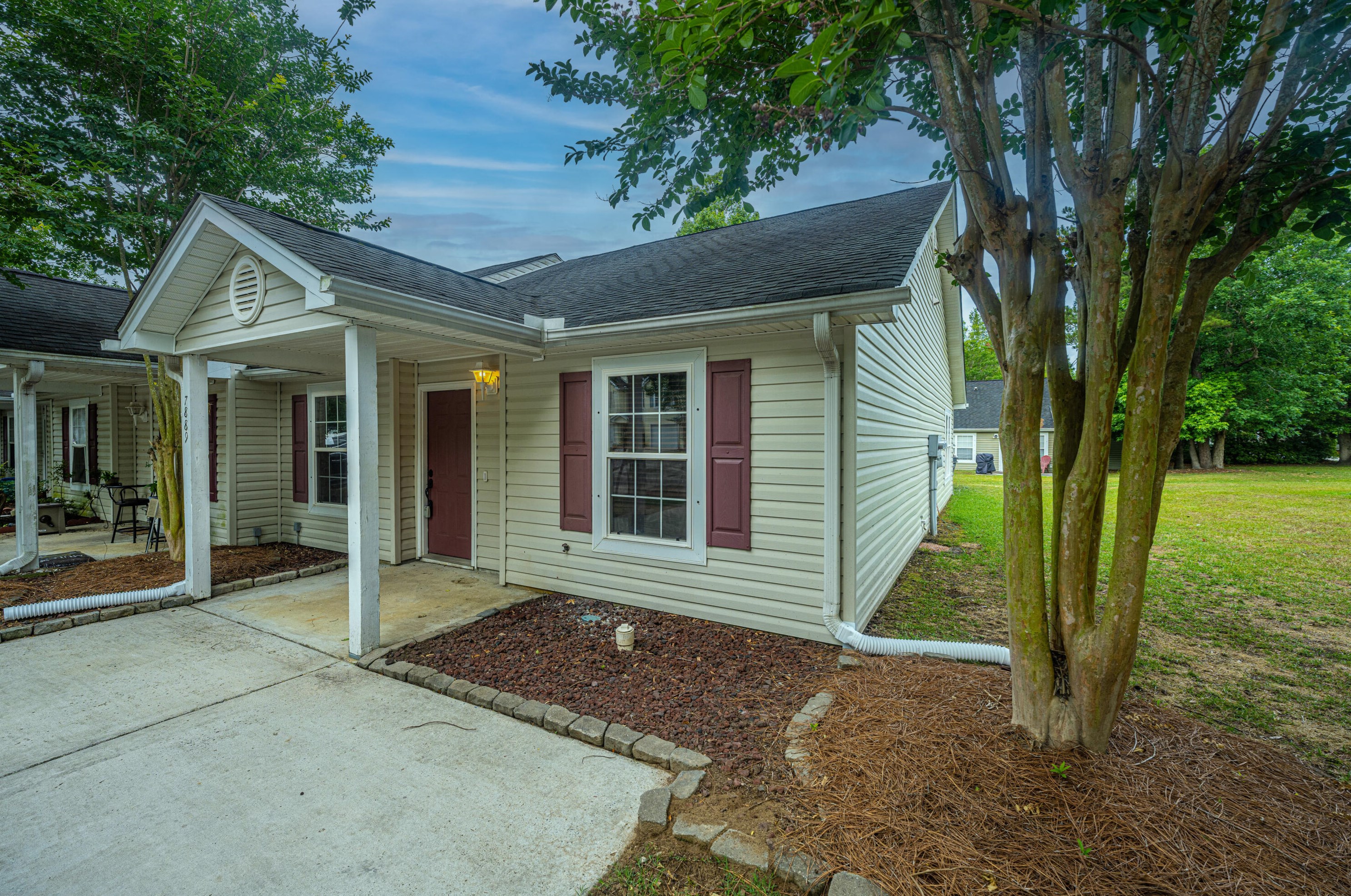 7889 Montview Rd, Charleston, SC 29418-2258