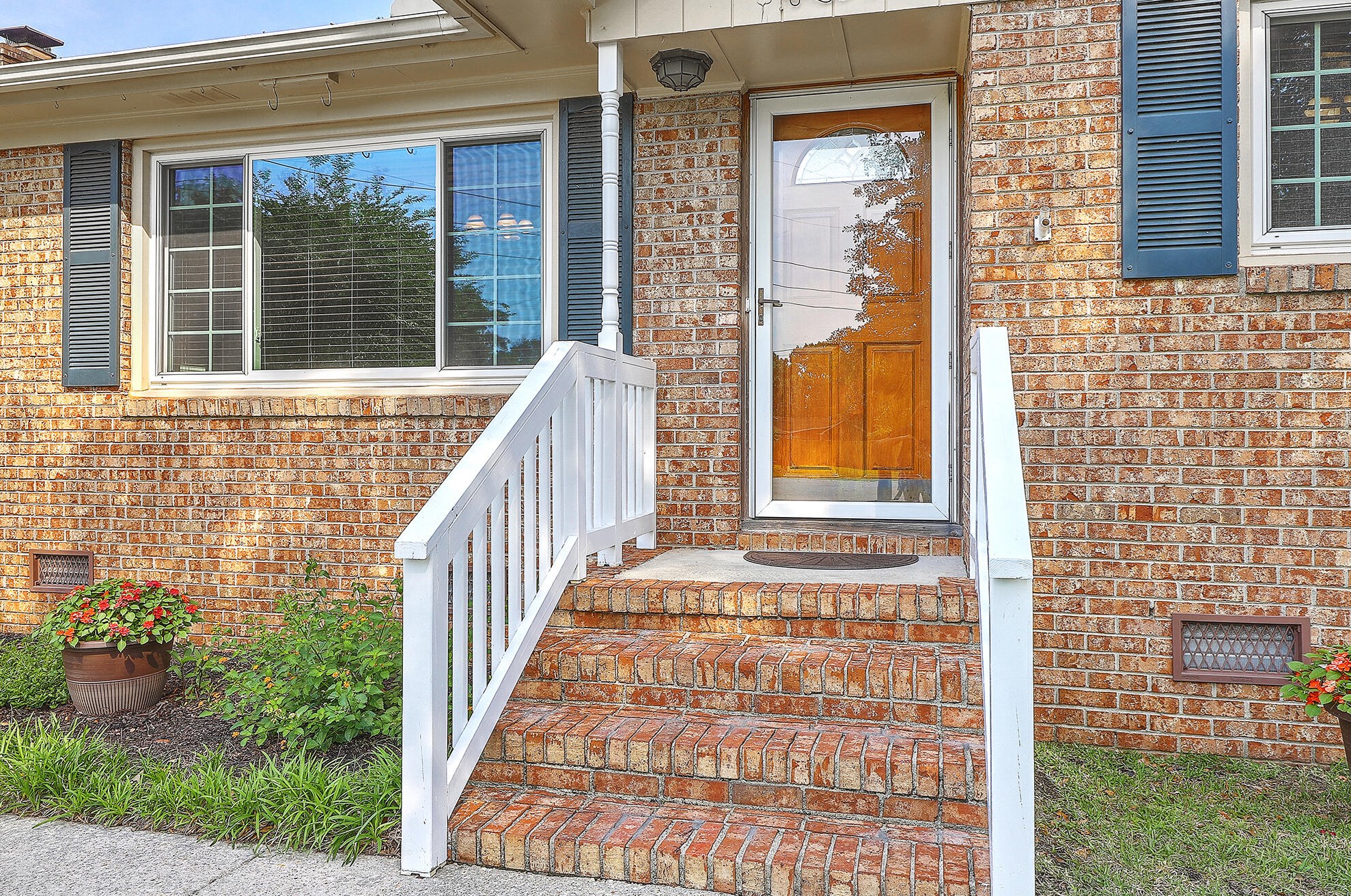 138 Ricky Ct, Charleston, SC 29445-3135