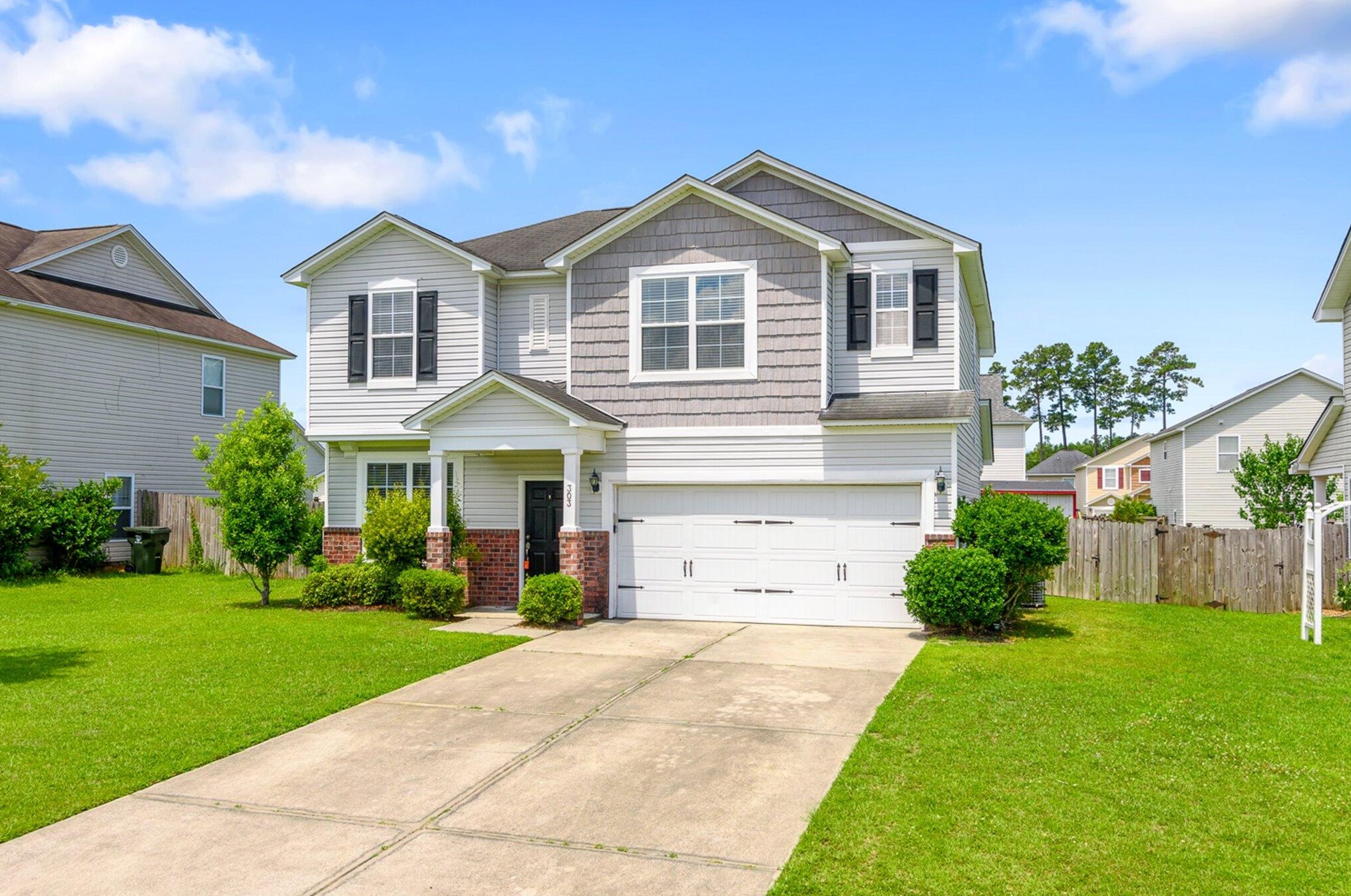 303 Mossy Wood Rd, Summerville, SC 29483-8392