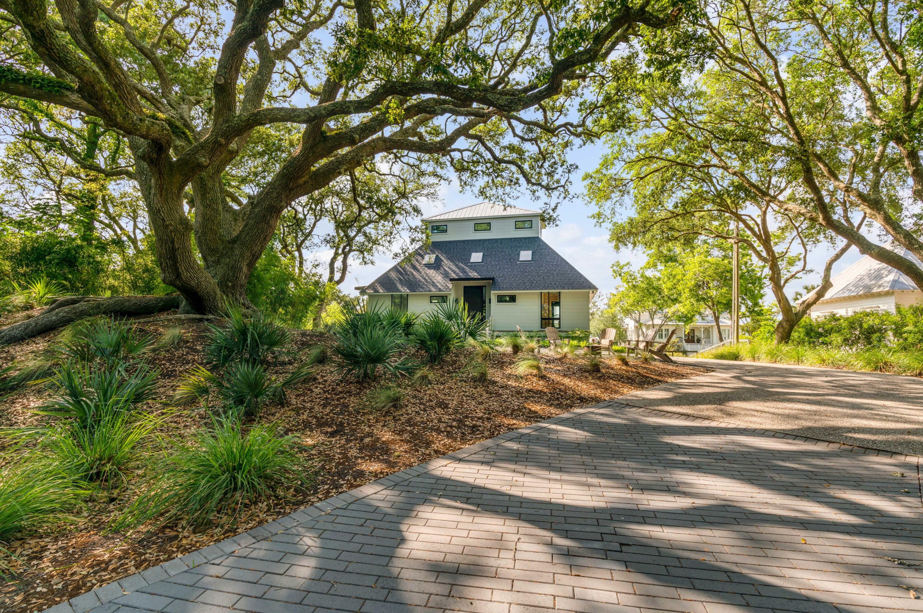 2608 Goldbug Ave, Sullivans Island, SC 29482-9608