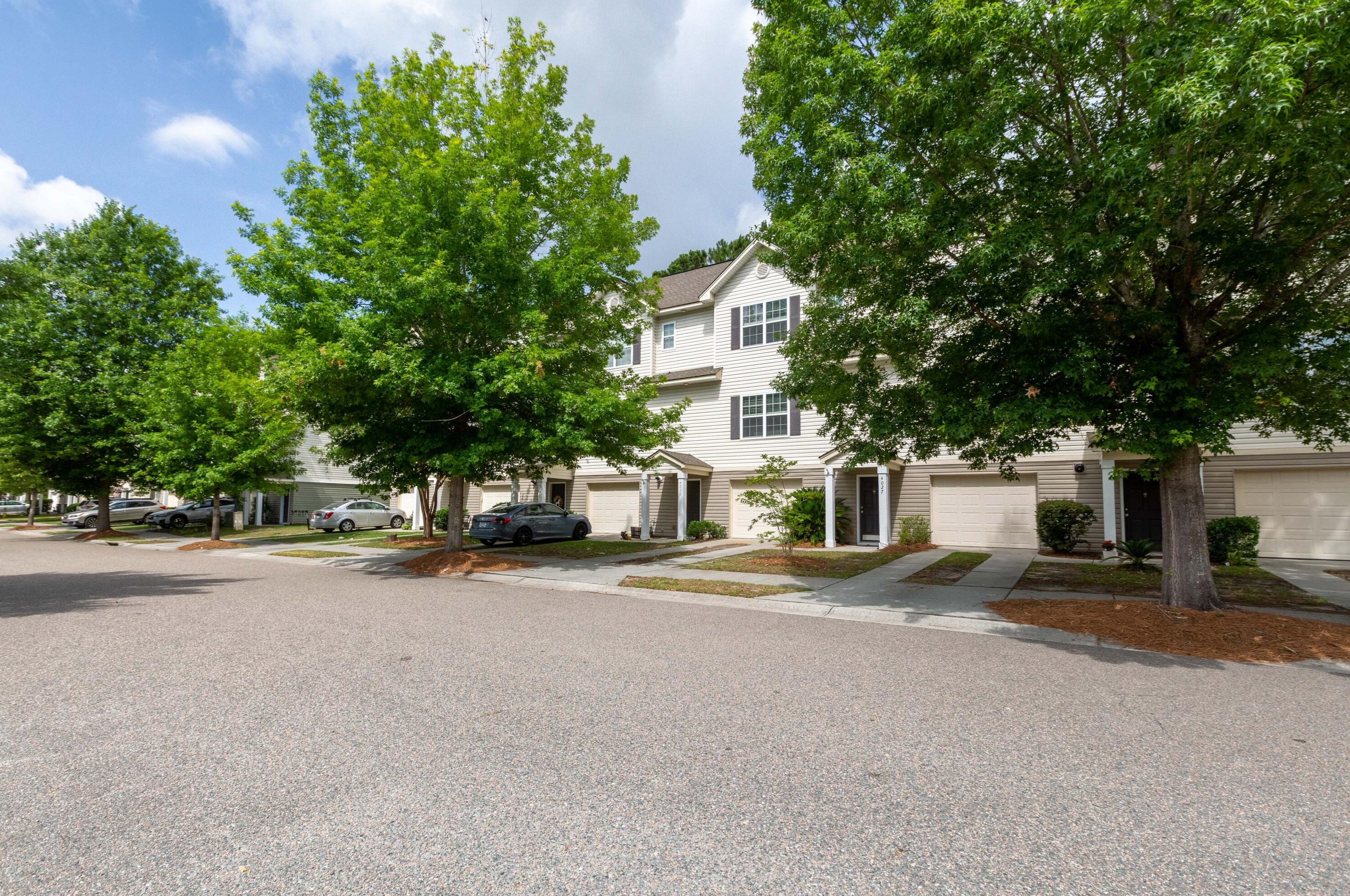 4027 Hartland St, Charleston SC 29414-6095 exterior