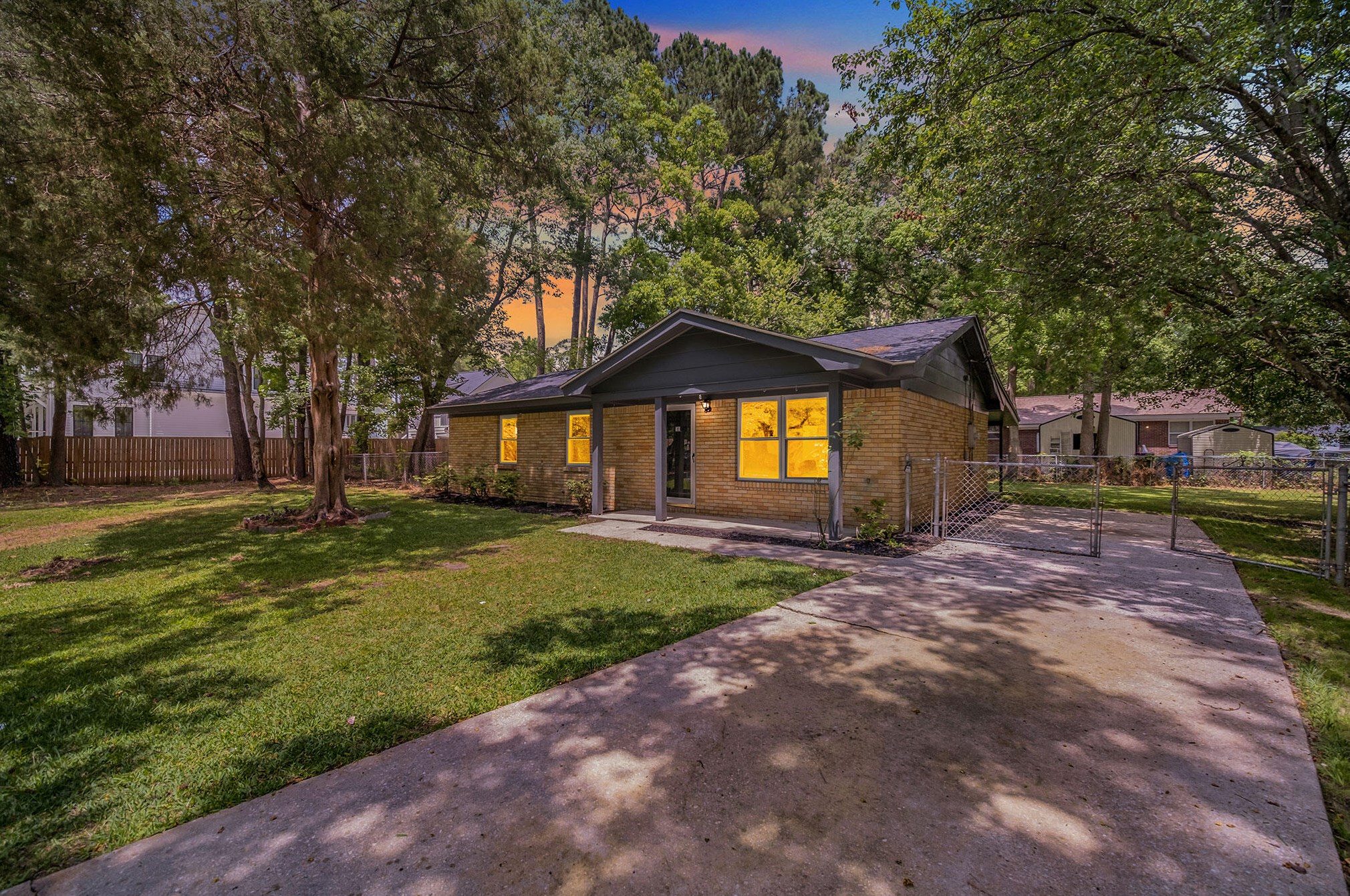 2634 Myrtis Ln, Charleston, SC 29406-4508