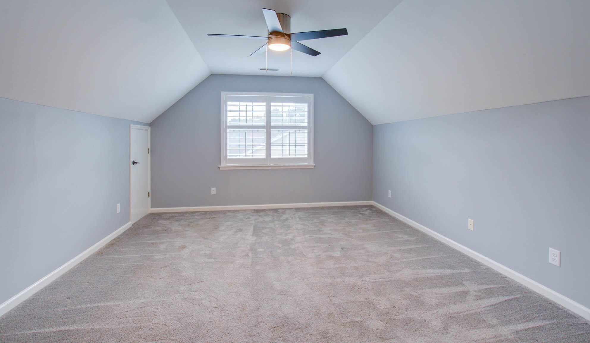 1106 Maplecrest Dr, Moncks Corner SC  29461-2951 exterior