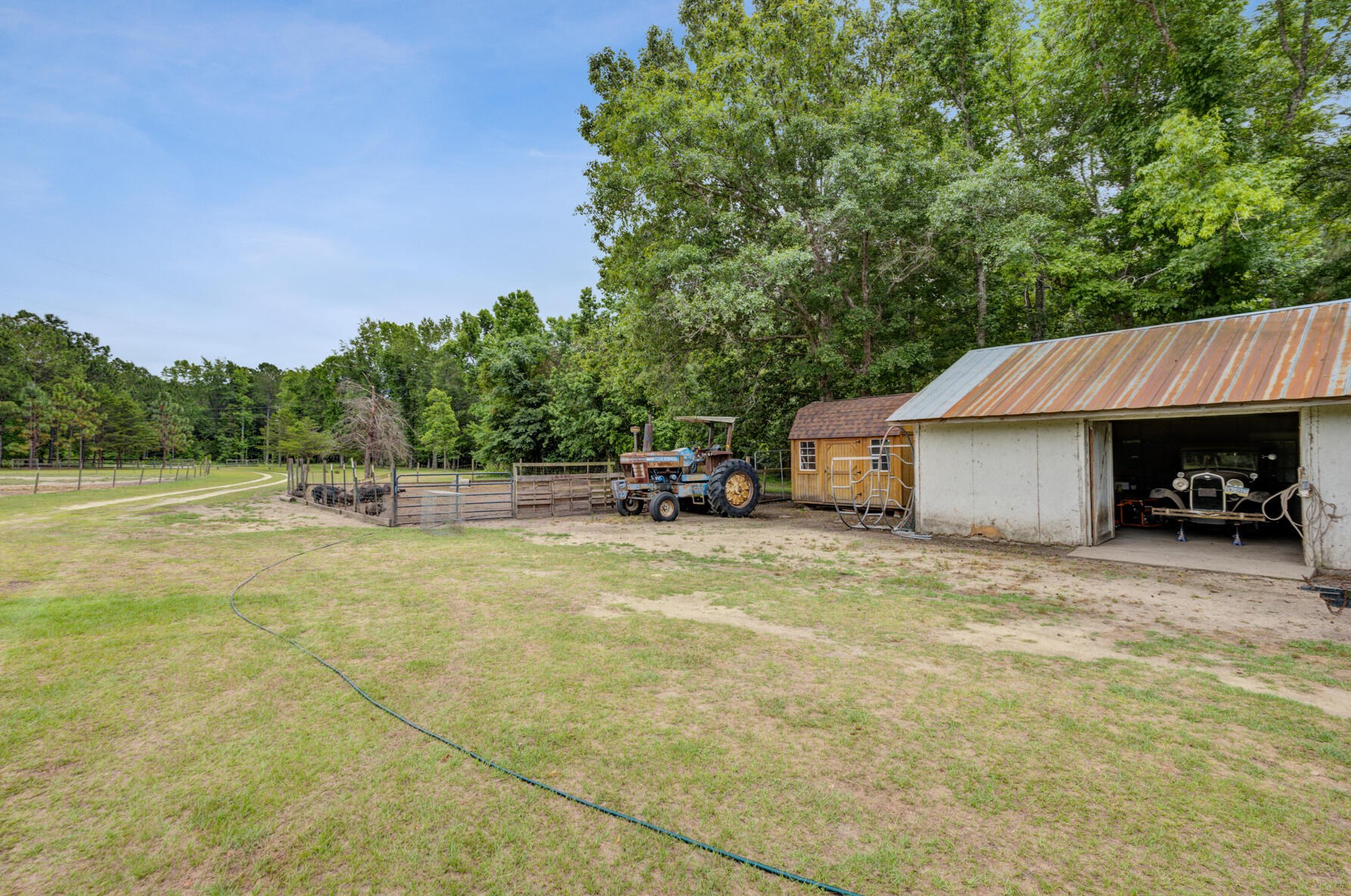 996 Fauling Rd, Alvin, SC 29479-3535