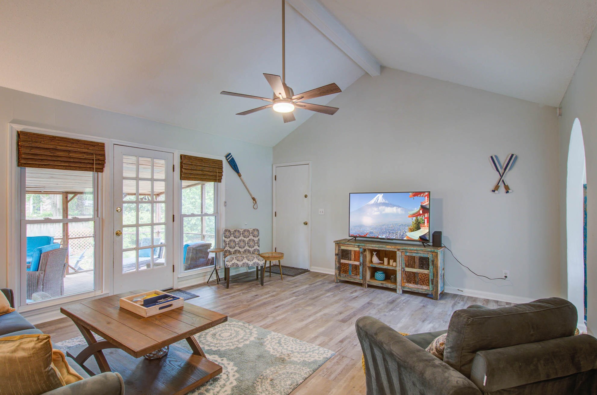957 Valley Forge Dr, Charleston, SC 29412
