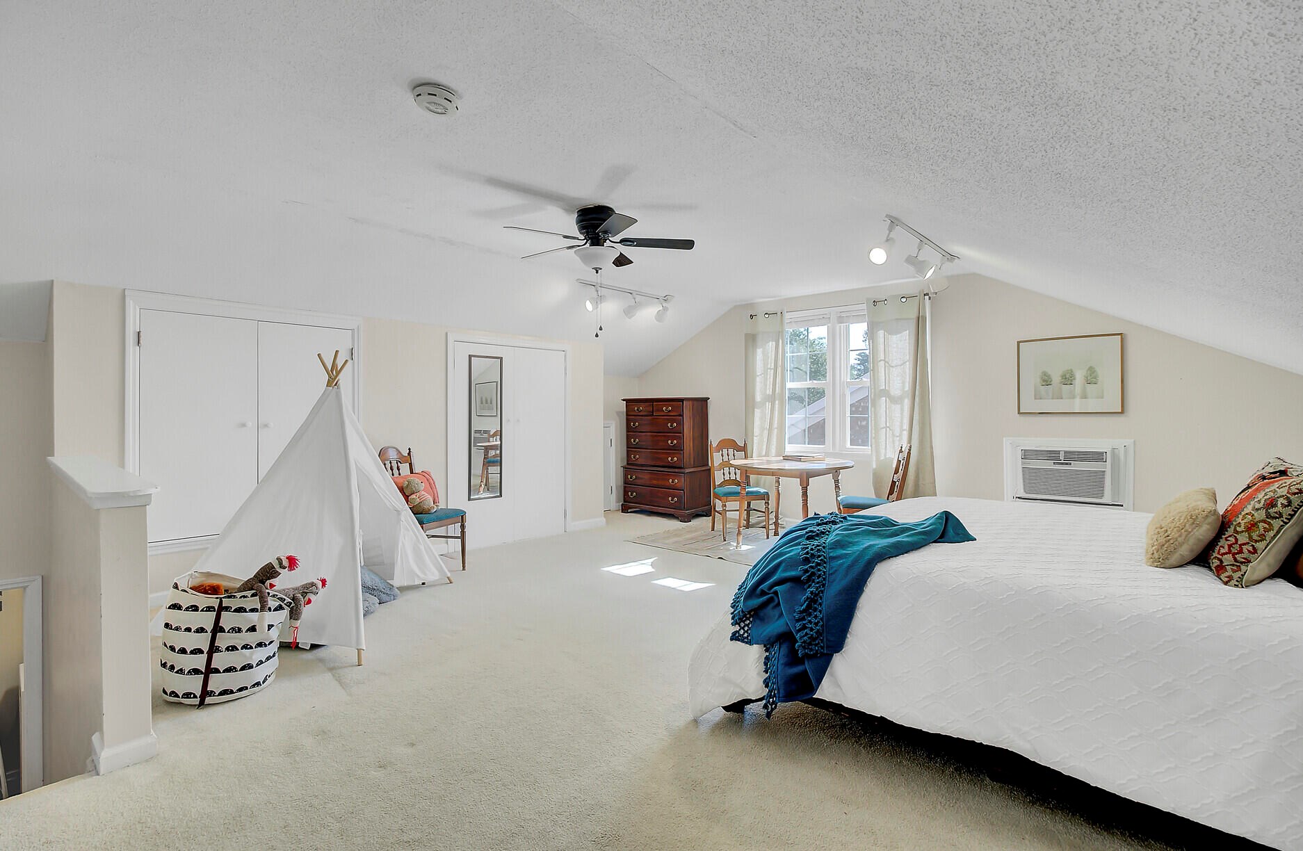 8 Sabina Ct, Charleston SC 29410-8663 exterior