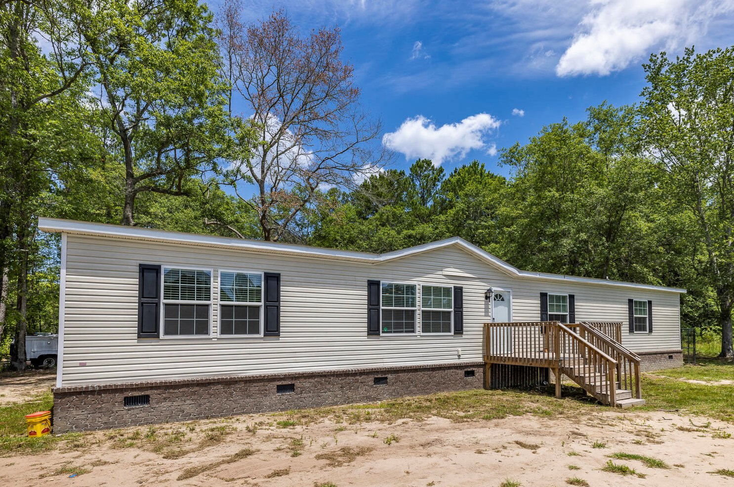 714 Kuffel Ln, Moncks Corner, SC 29461