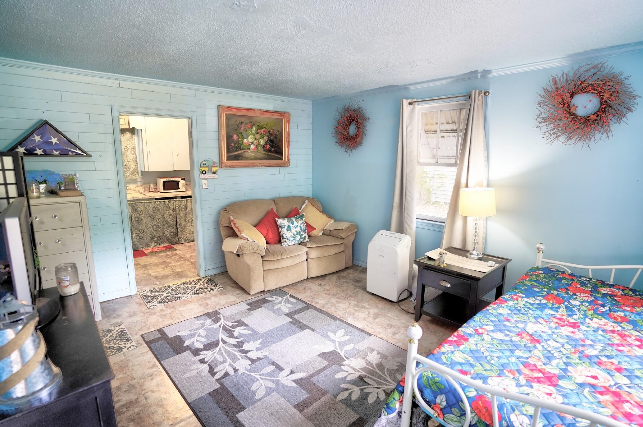 3434 Apache St, Charleston, SC 29405-7726