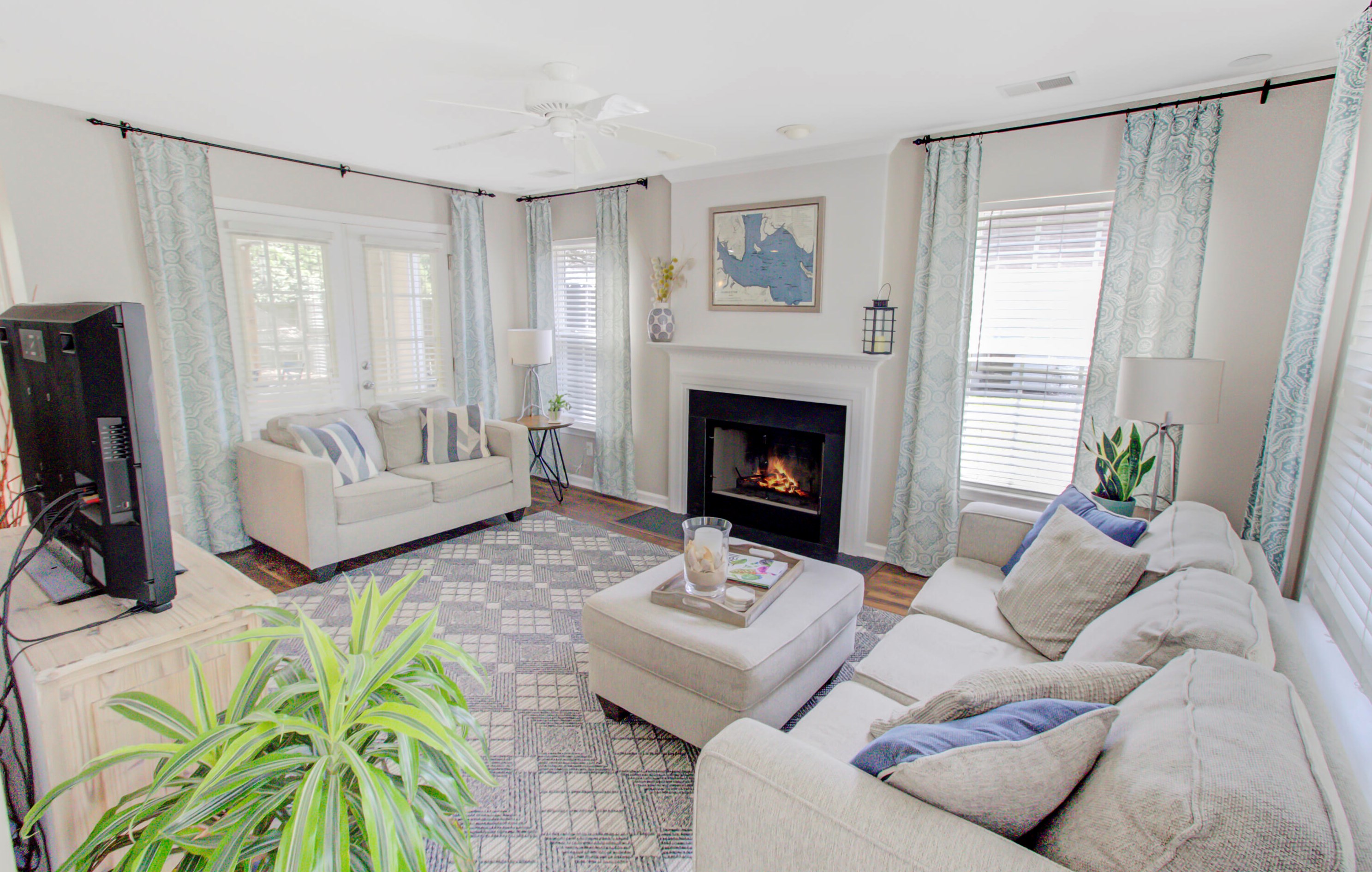 1283 Palm Cove Dr, Charleston, SC 29492-8006