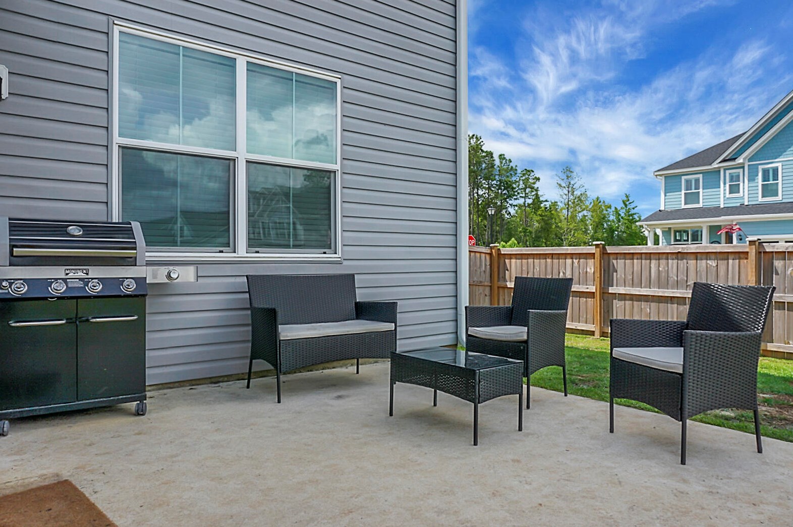 291 Red Leaf Blvd, Moncks Corner SC  29461-8881 exterior