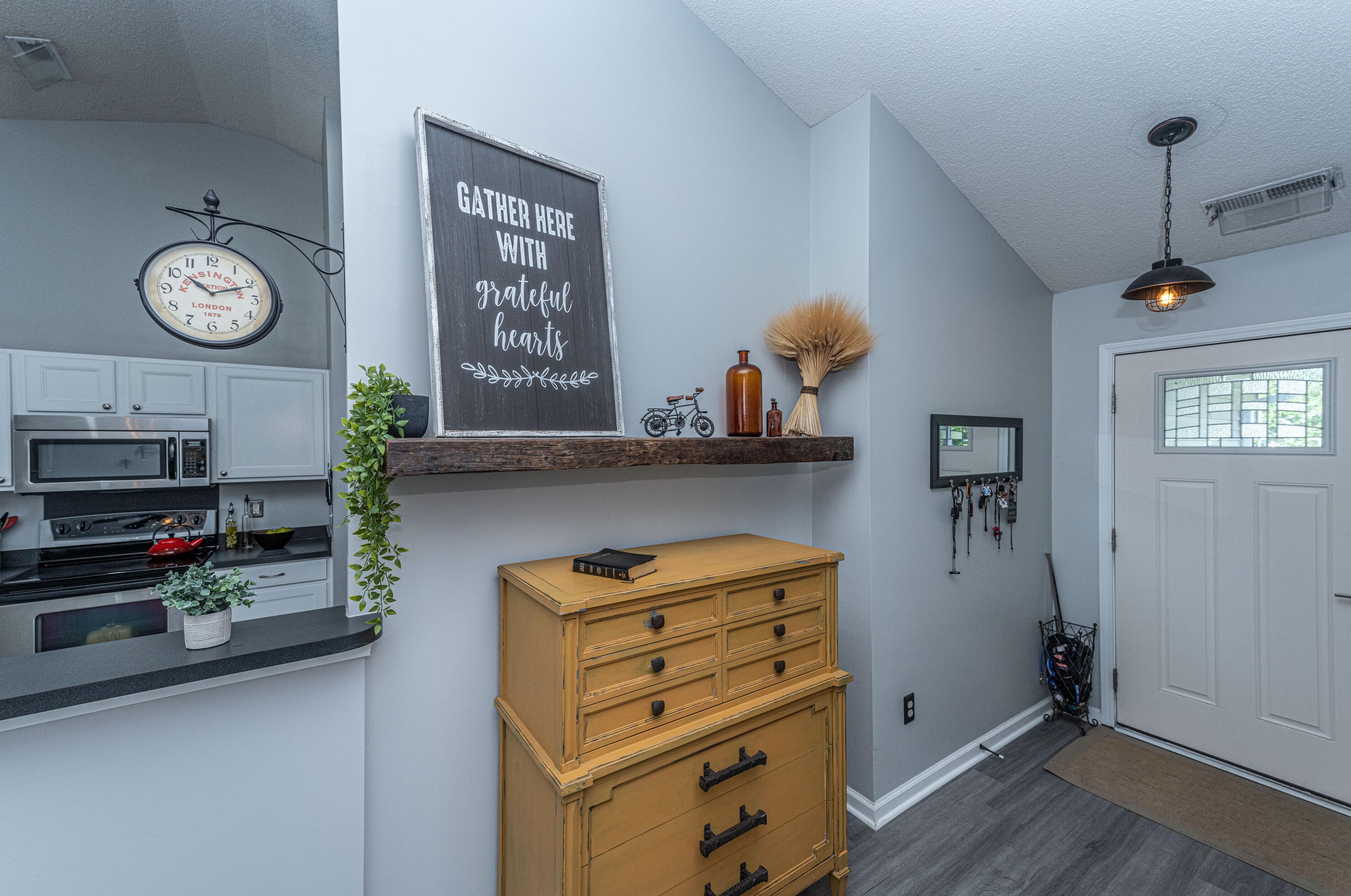 5015 Holdsworth Dr, Summerville, SC 29485-9014