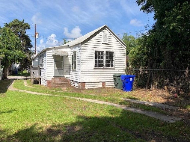 32 F St, Charleston, SC 29403-4721
