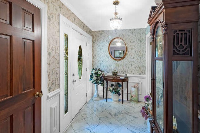 656 Regina St, Charleston SC  29412-4523 exterior