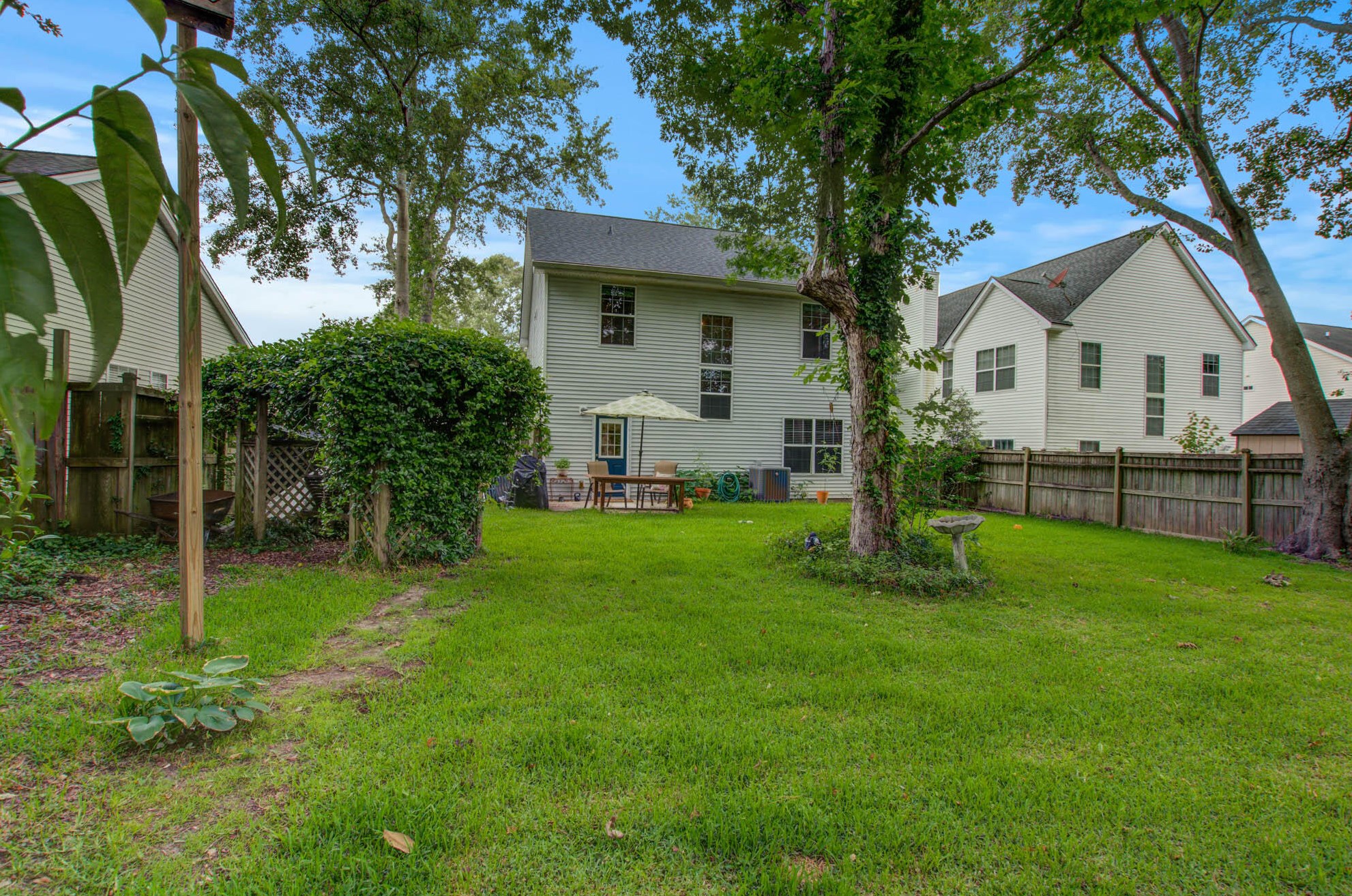 122 Hartwick Ln, Charleston SC 29445-7030 exterior