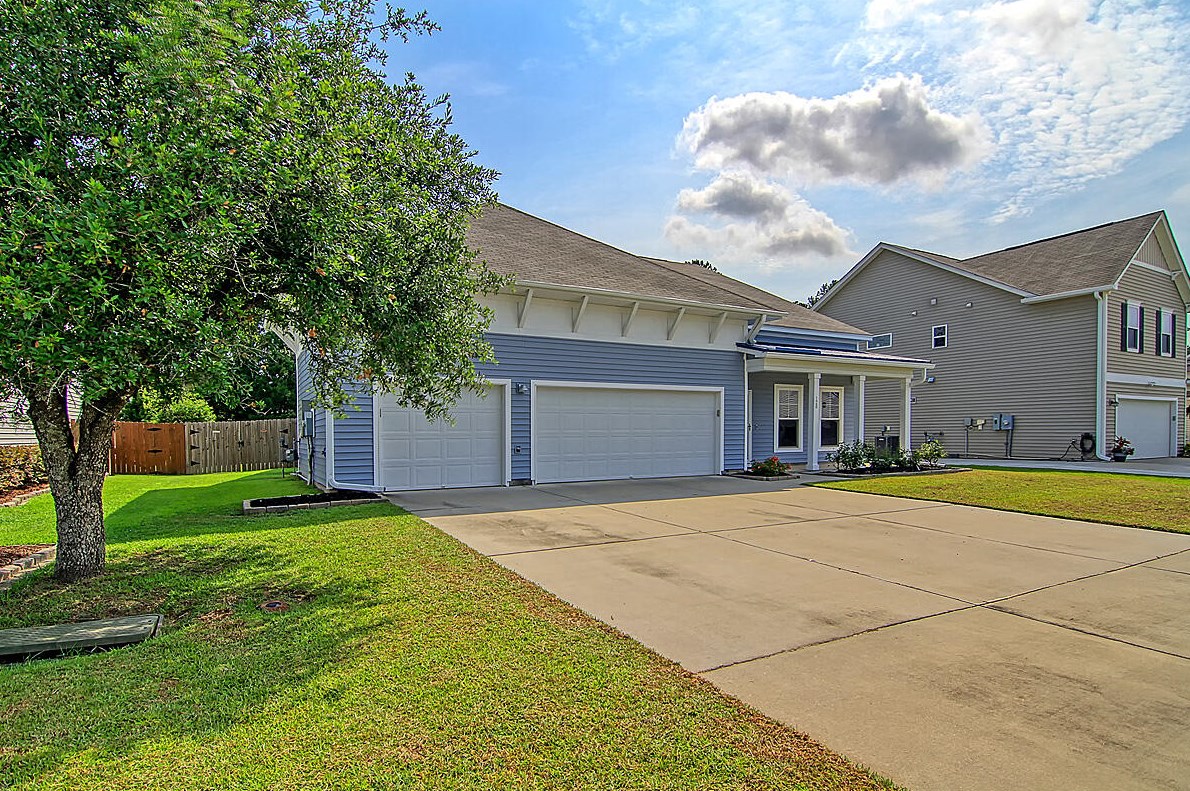 128 Cypress Plantation Rd, Moncks Corner, SC 29461-6803