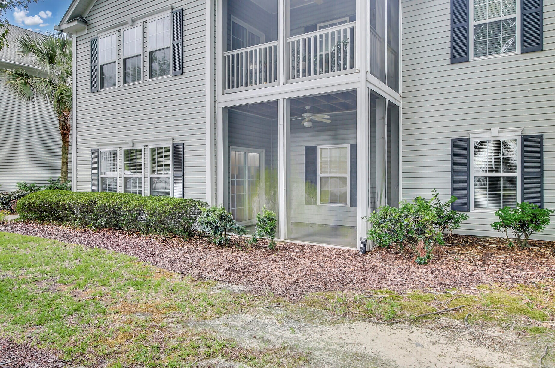 502 Elgin Ct, Charleston SC 29414-9097 exterior