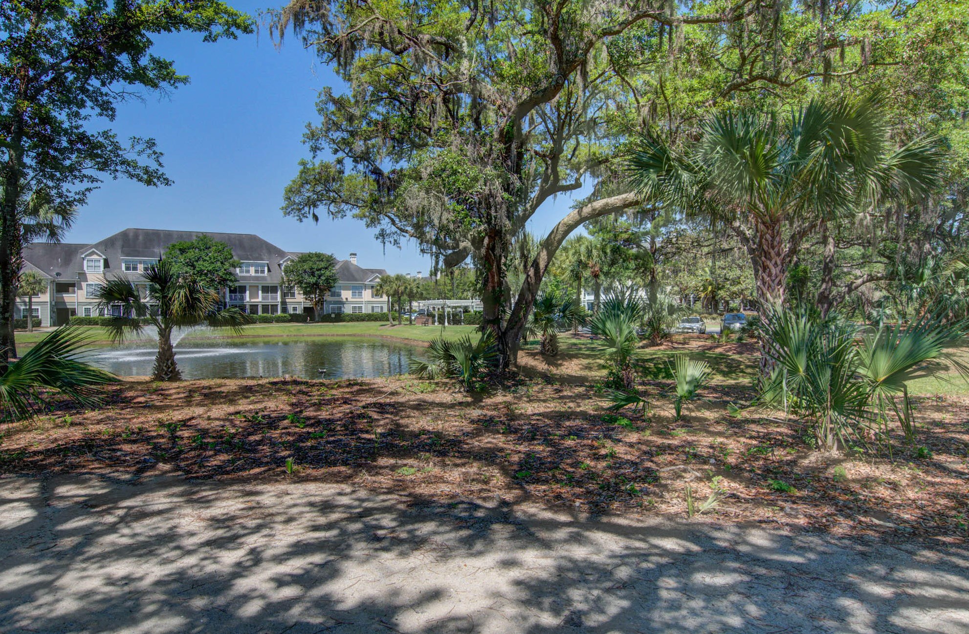 130 River Landing Dr, Charleston SC 29492-7400 exterior